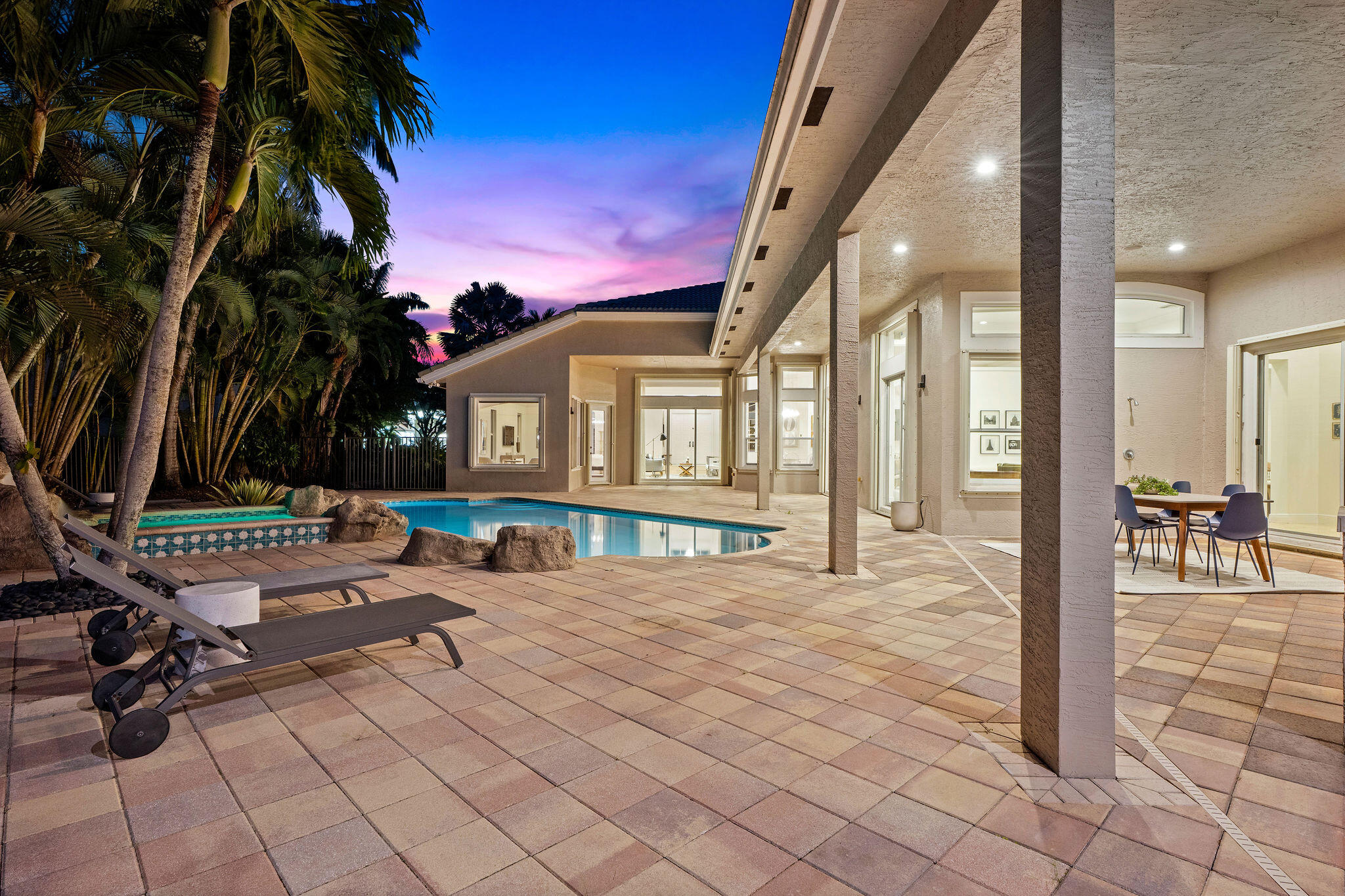 3495 MEADOWBROOK Way