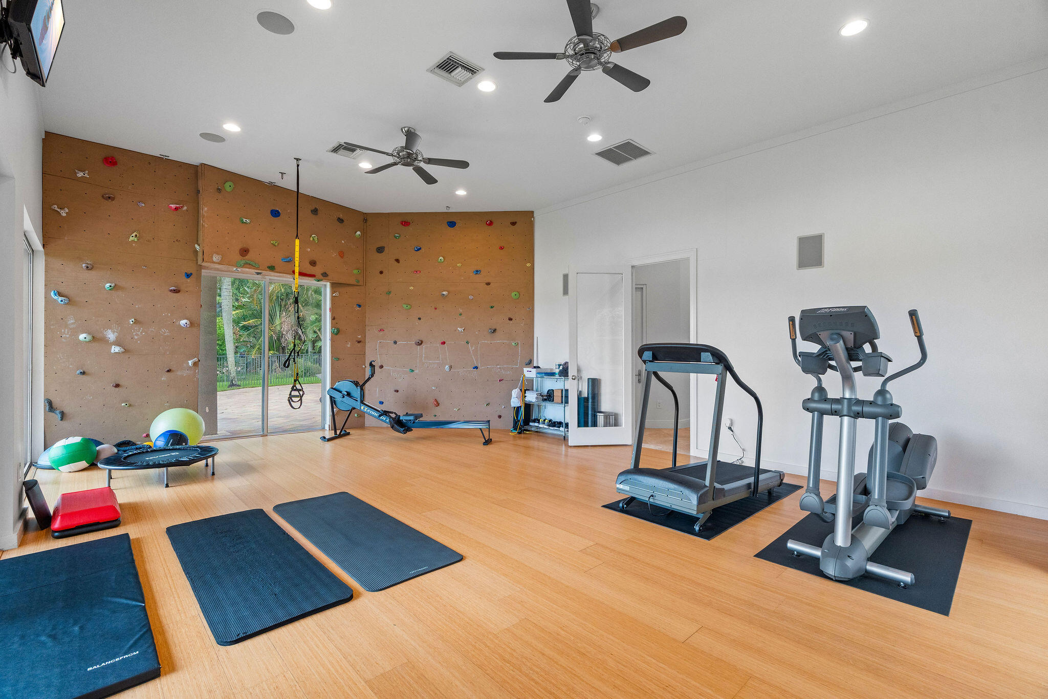 3495 MEADOWBROOK Way