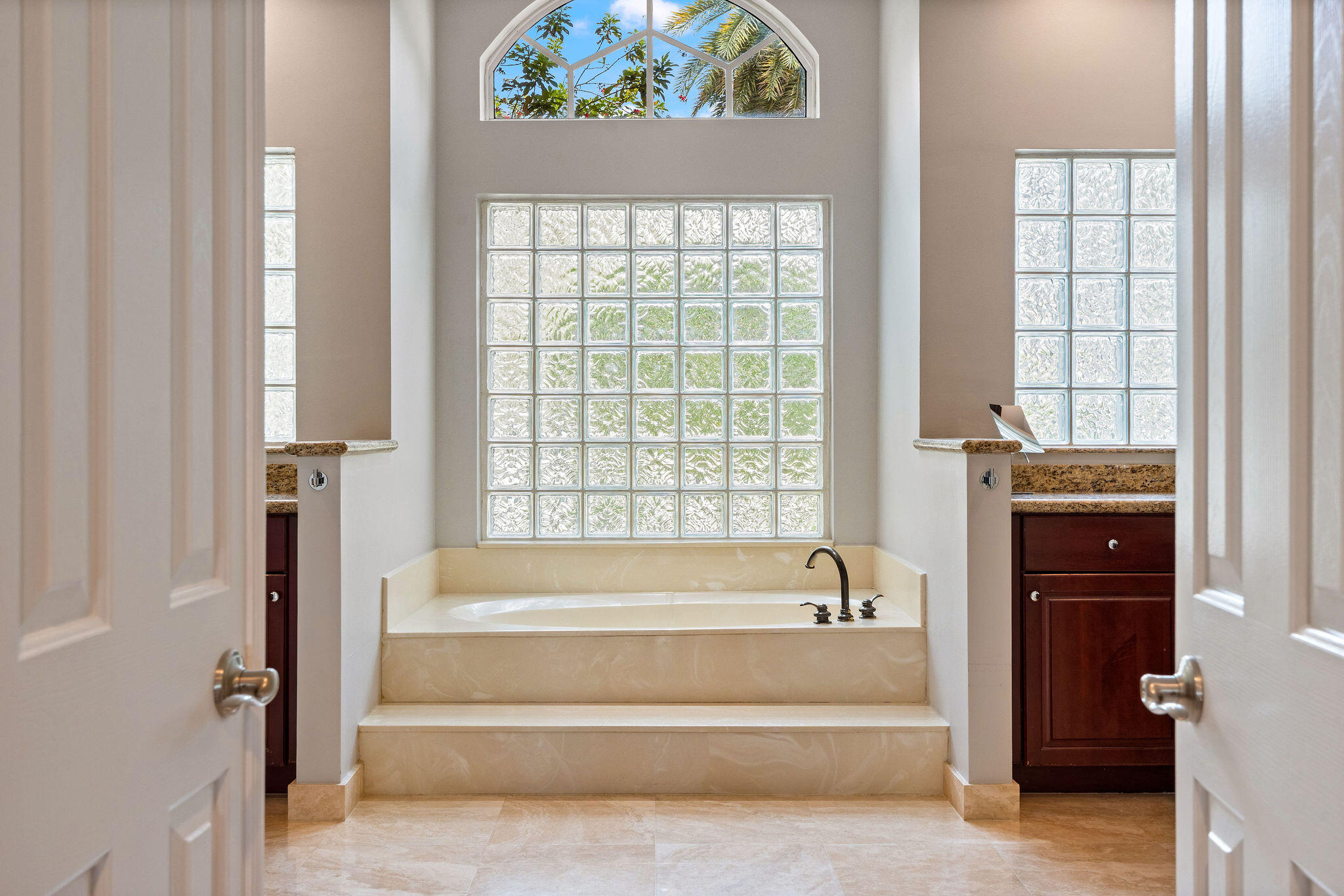3495 MEADOWBROOK Way