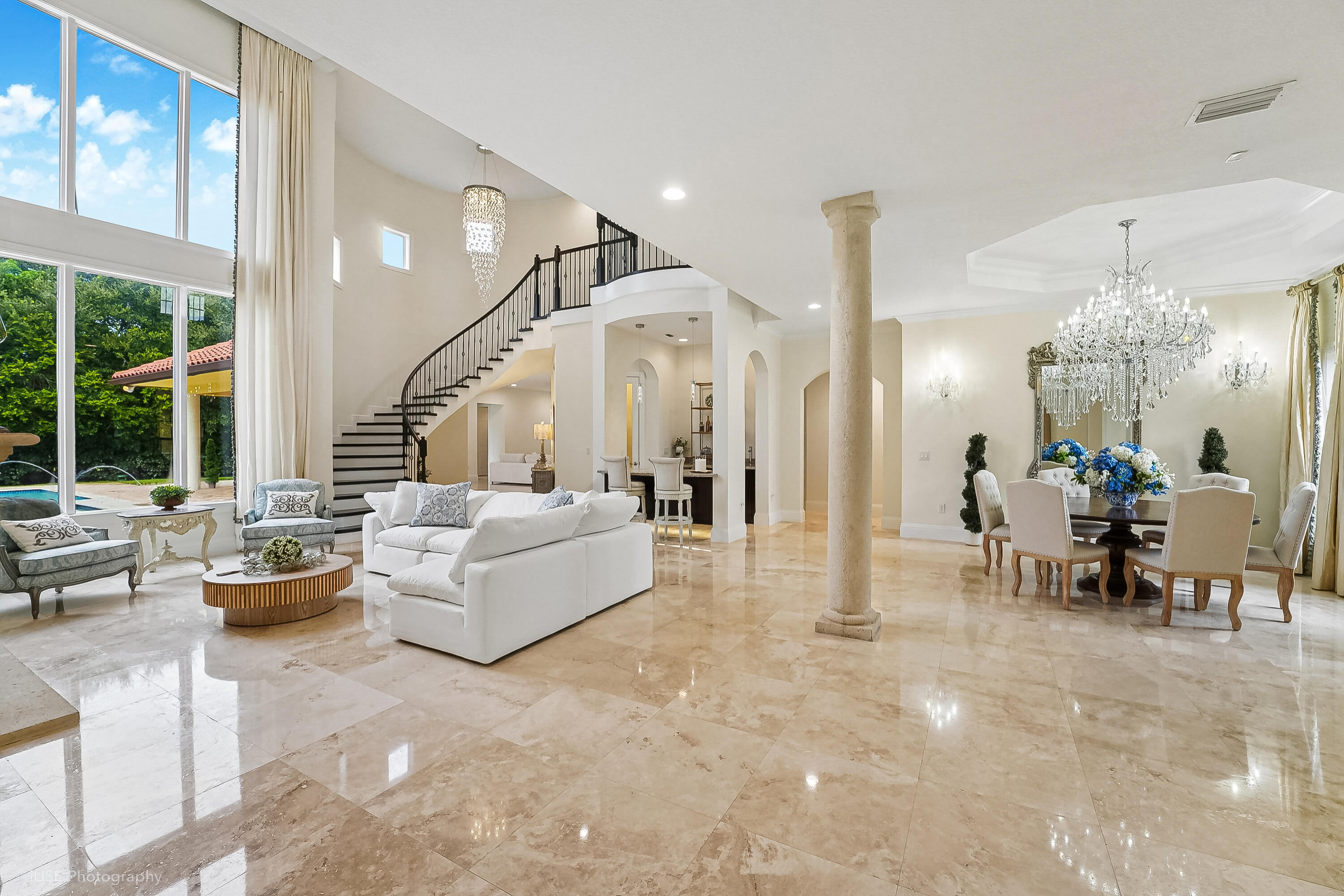 2825 Jockey Circle W