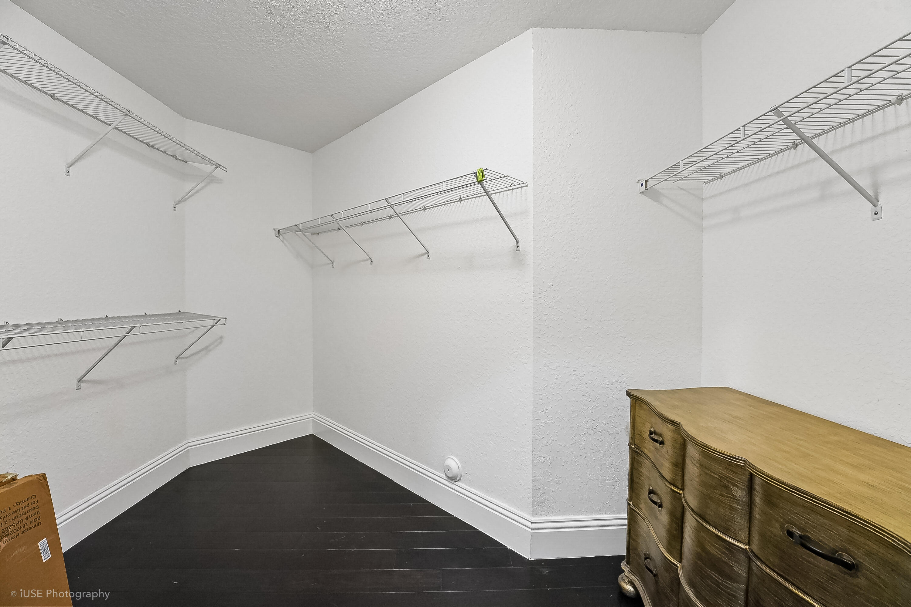 2825 Jockey Circle W