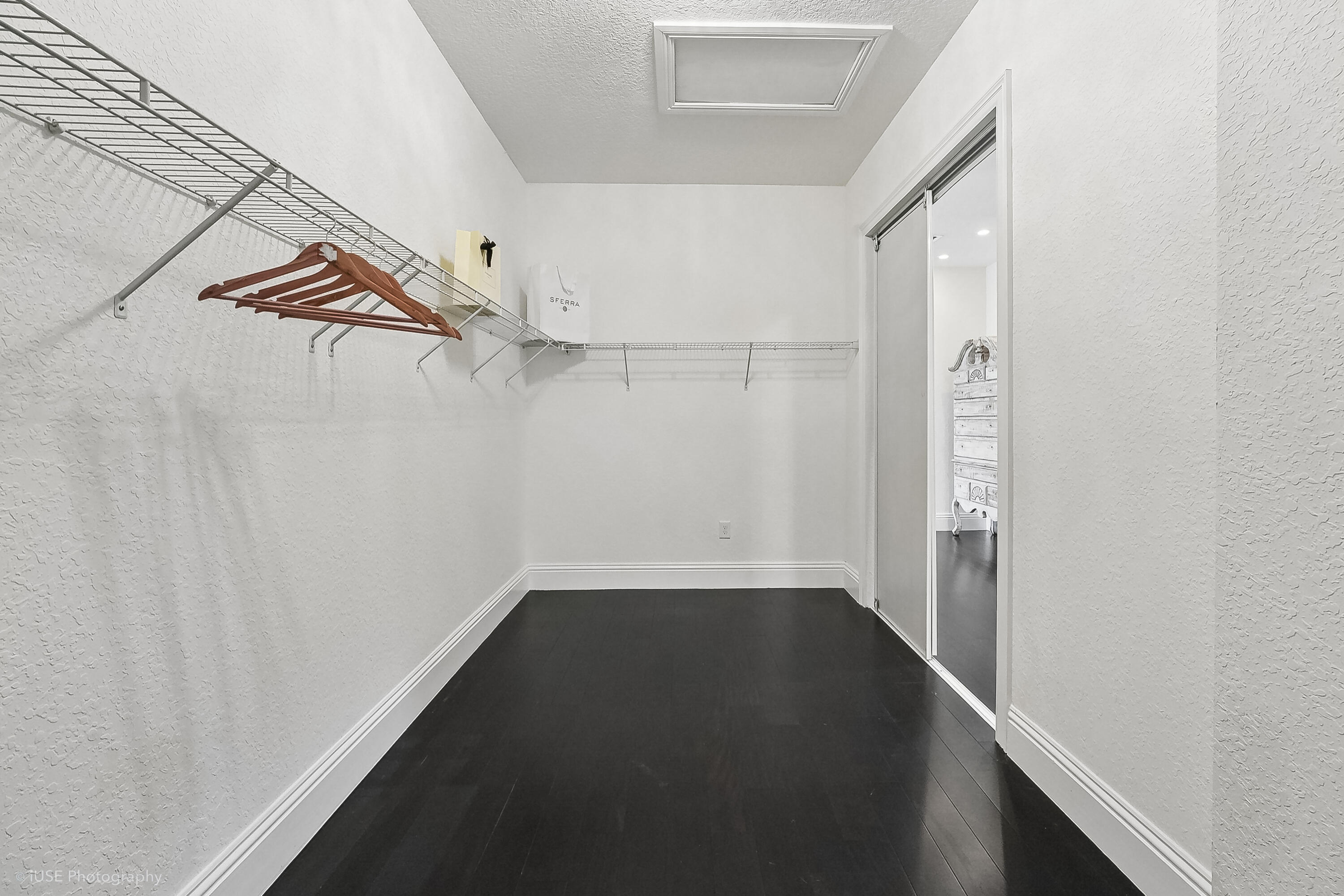 2825 Jockey Circle W