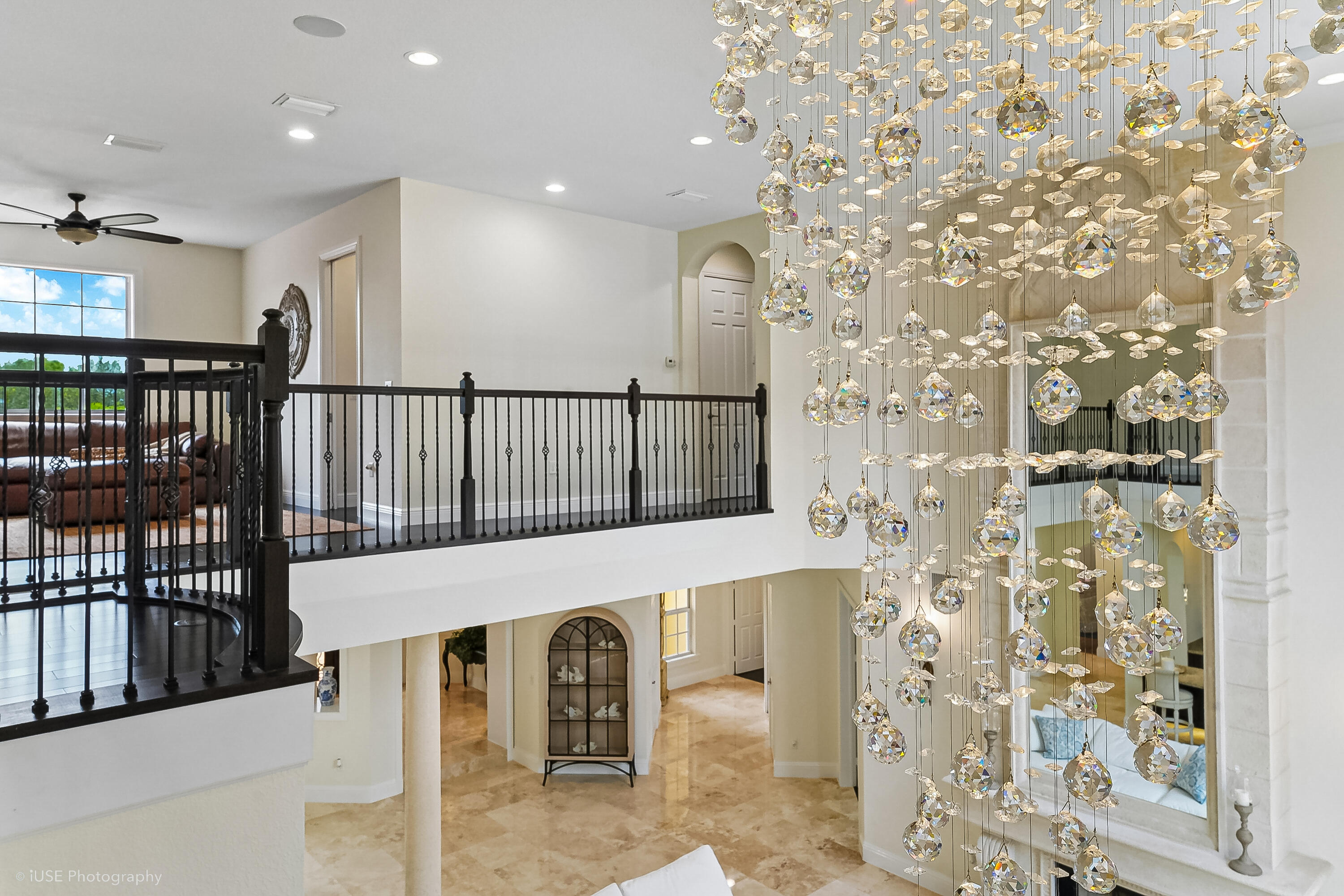 2825 Jockey Circle W
