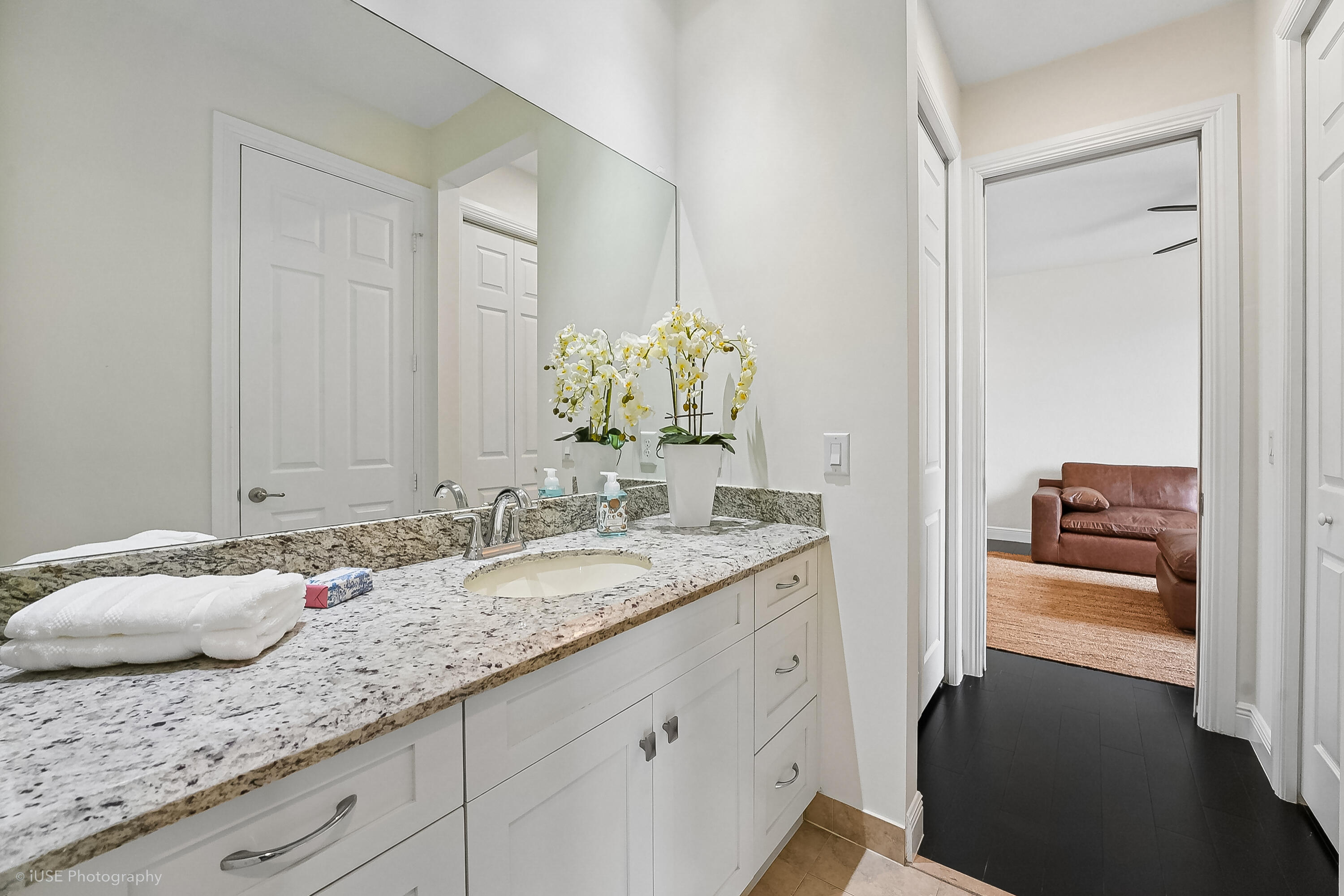2825 Jockey Circle W