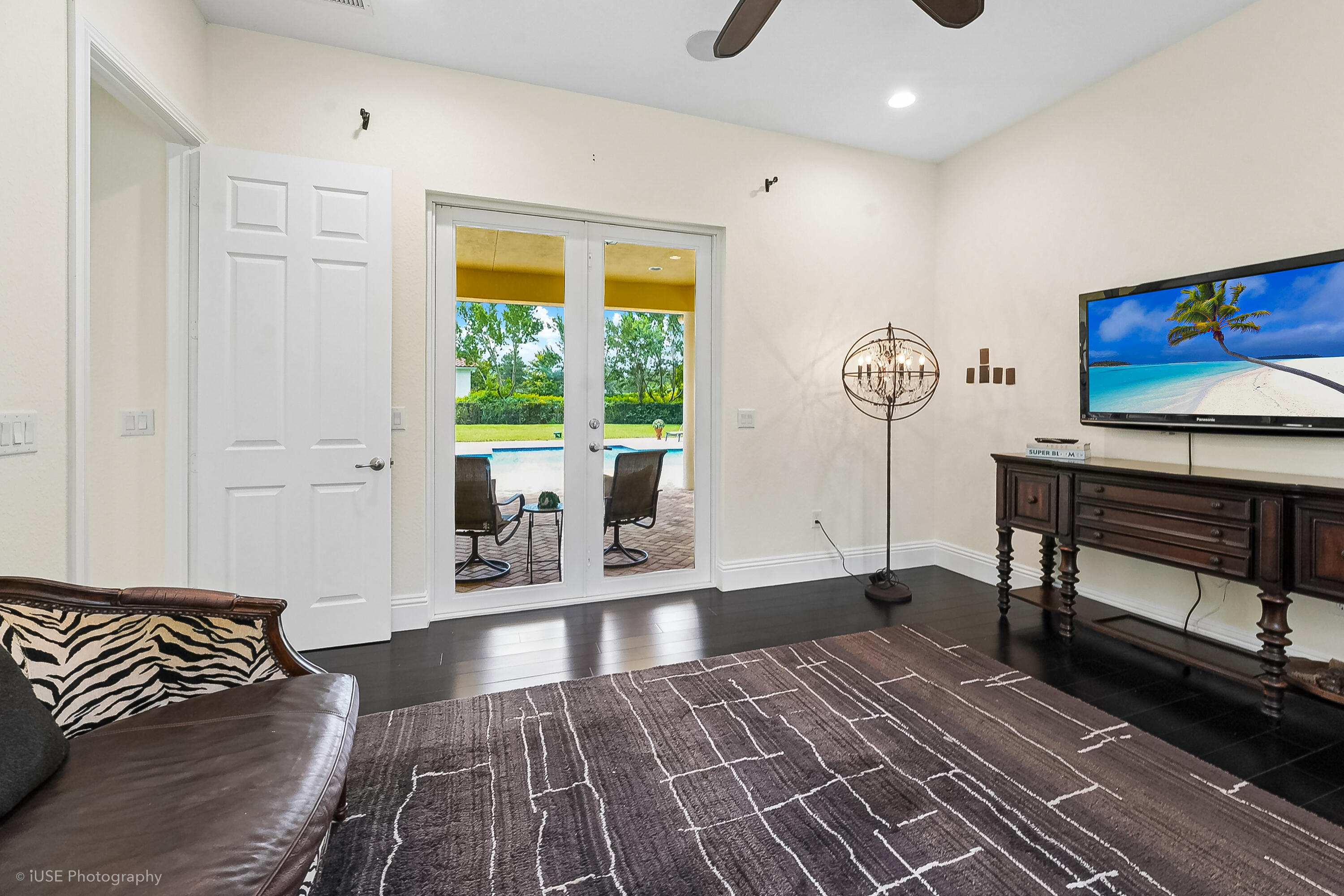 2825 Jockey Circle W