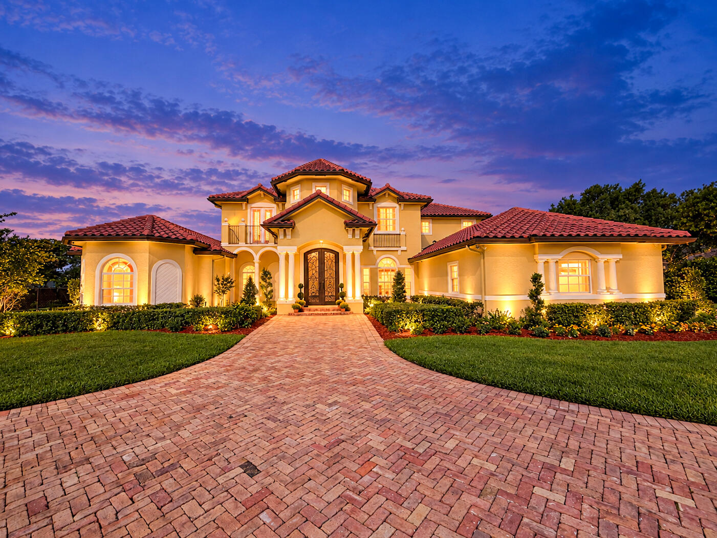 2825 Jockey Circle W