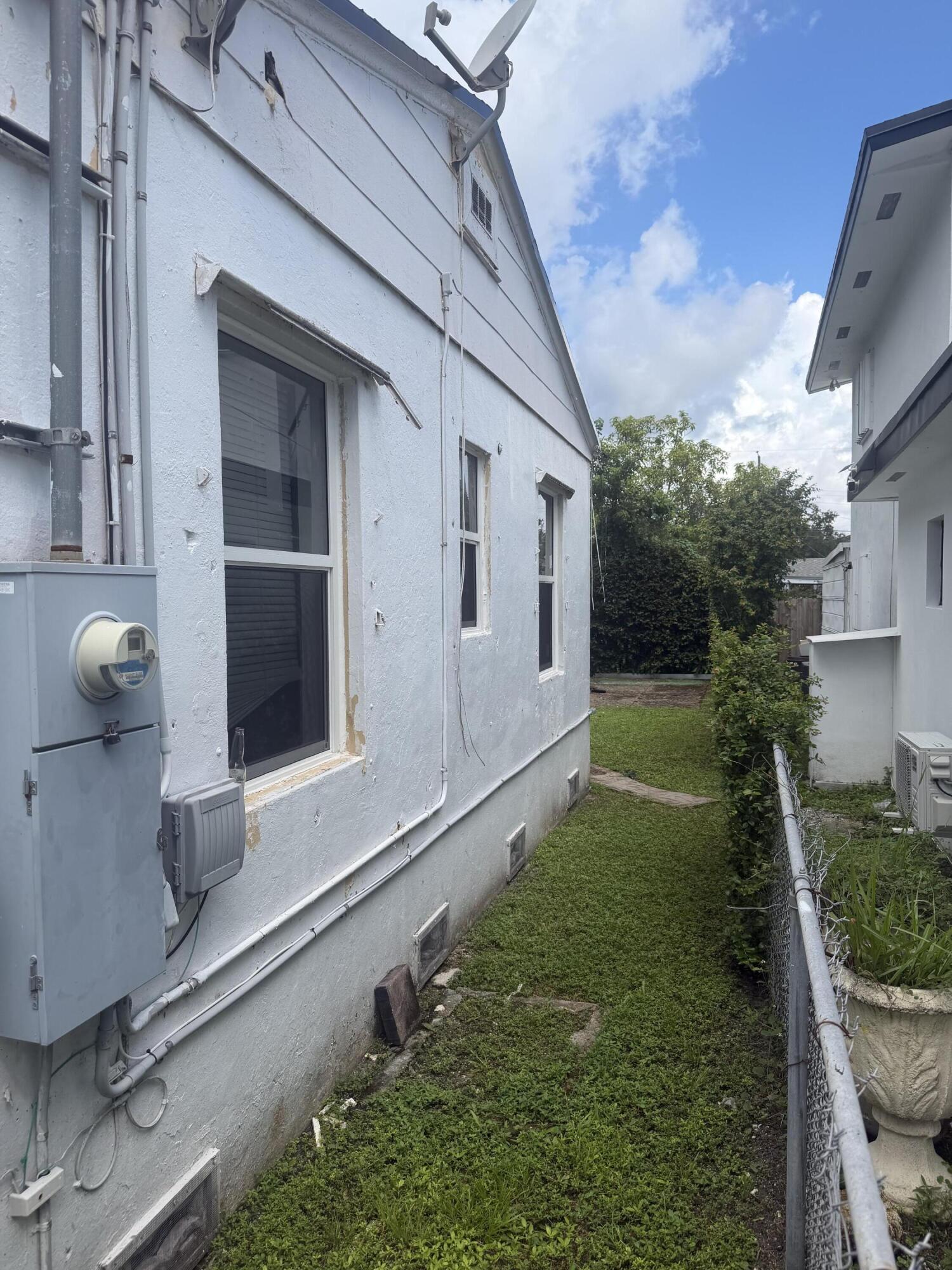1419 NW 44TH Street 1