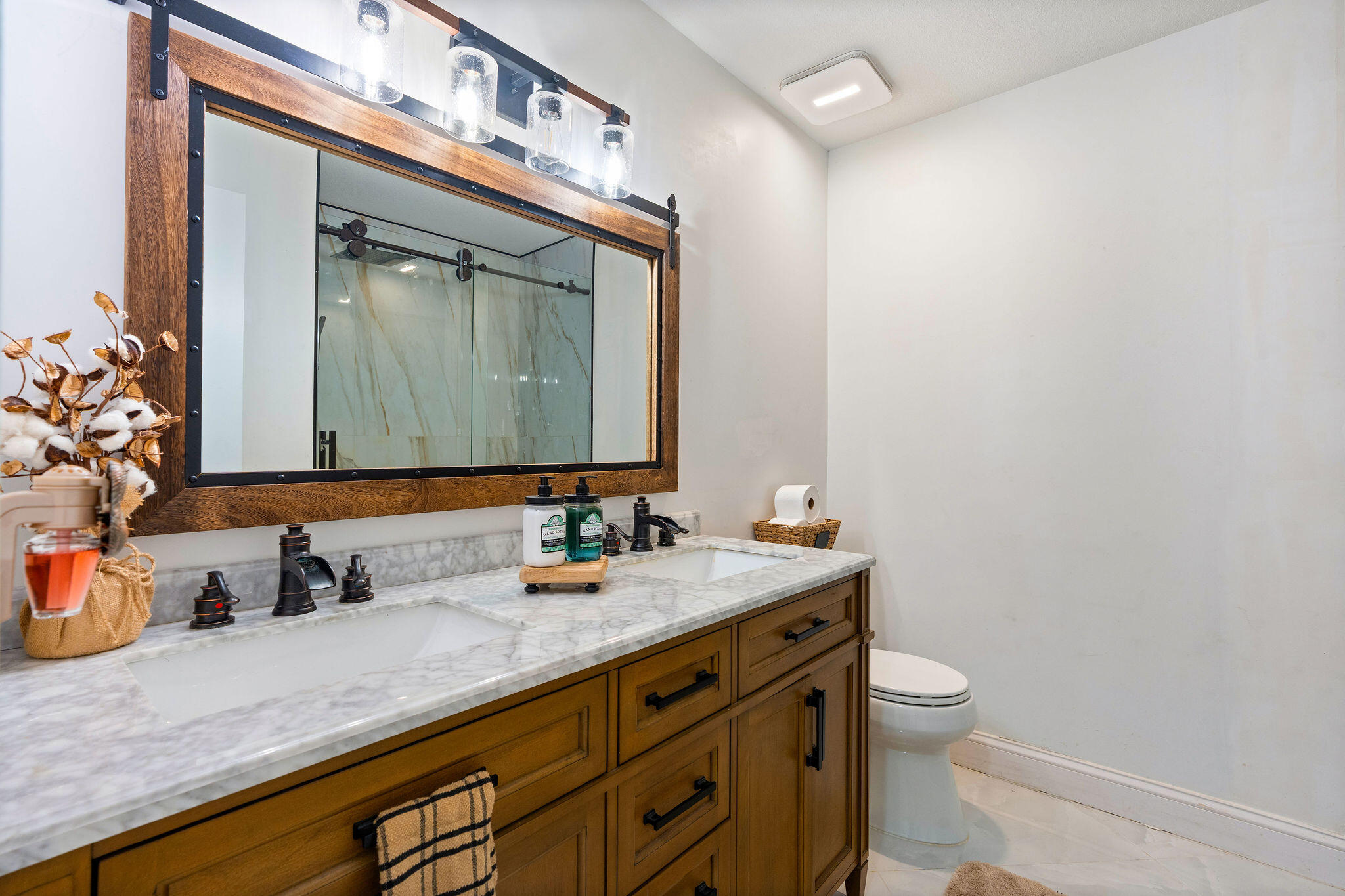 20421 SW 50TH Place