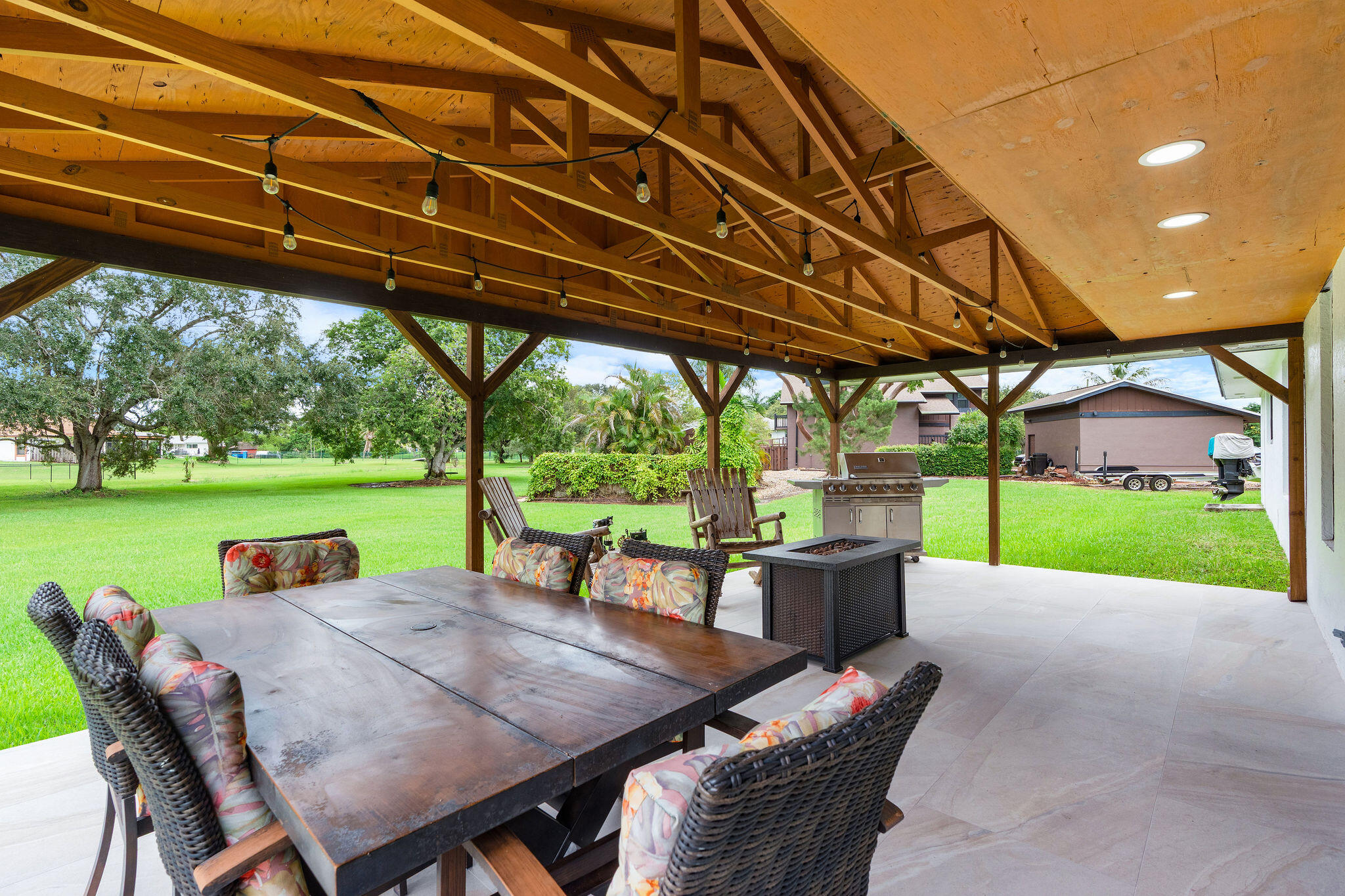 20421 SW 50TH Place
