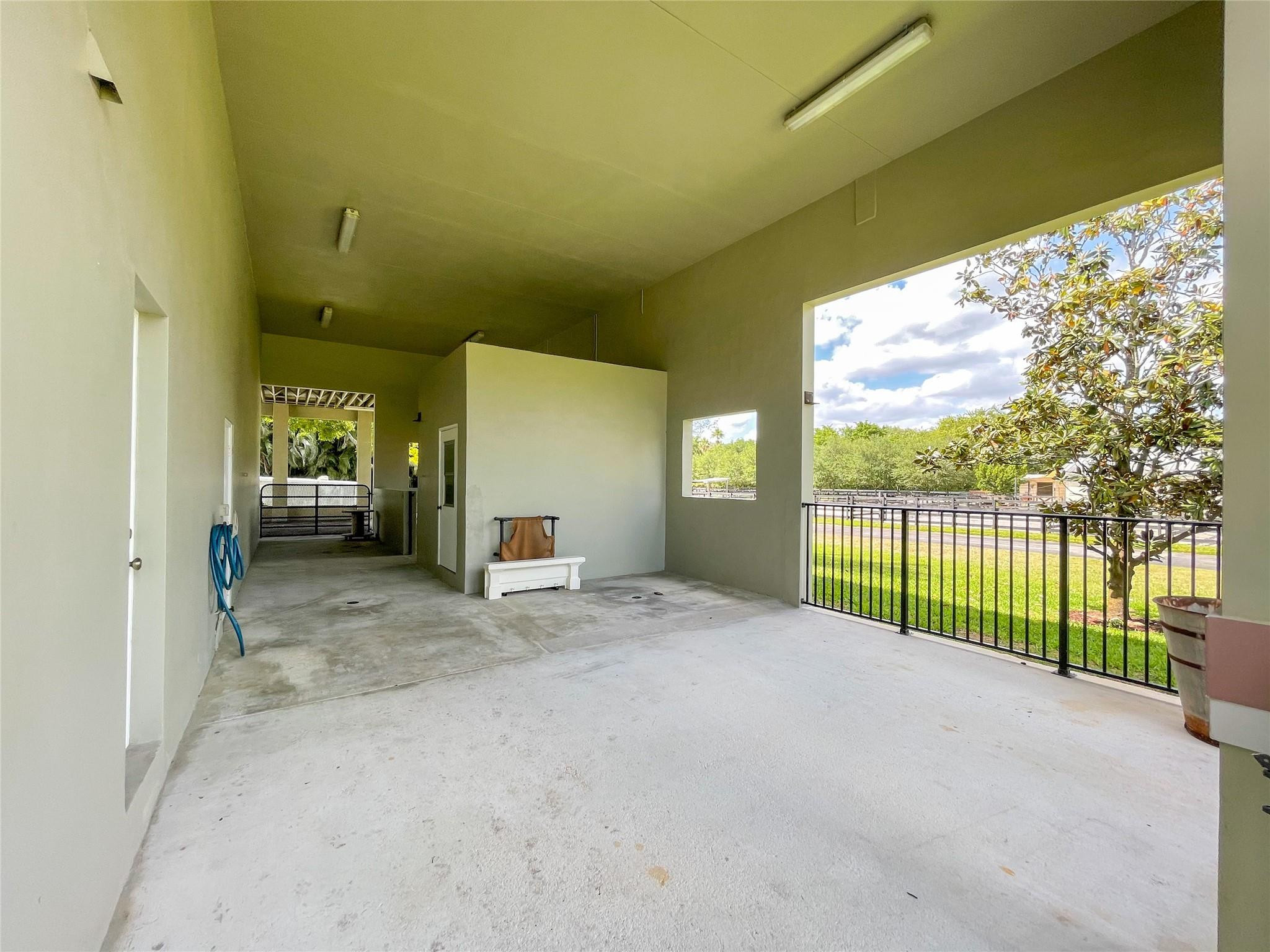 5745 MELALUECA RD