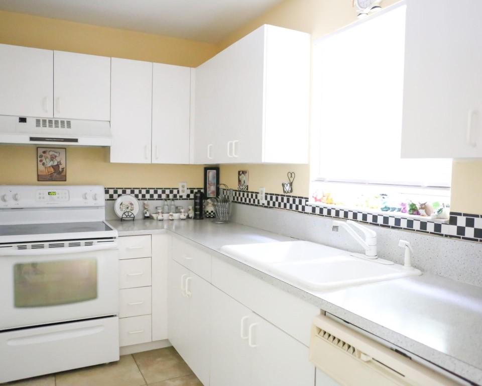 5069 SW 123rd Ter 5069