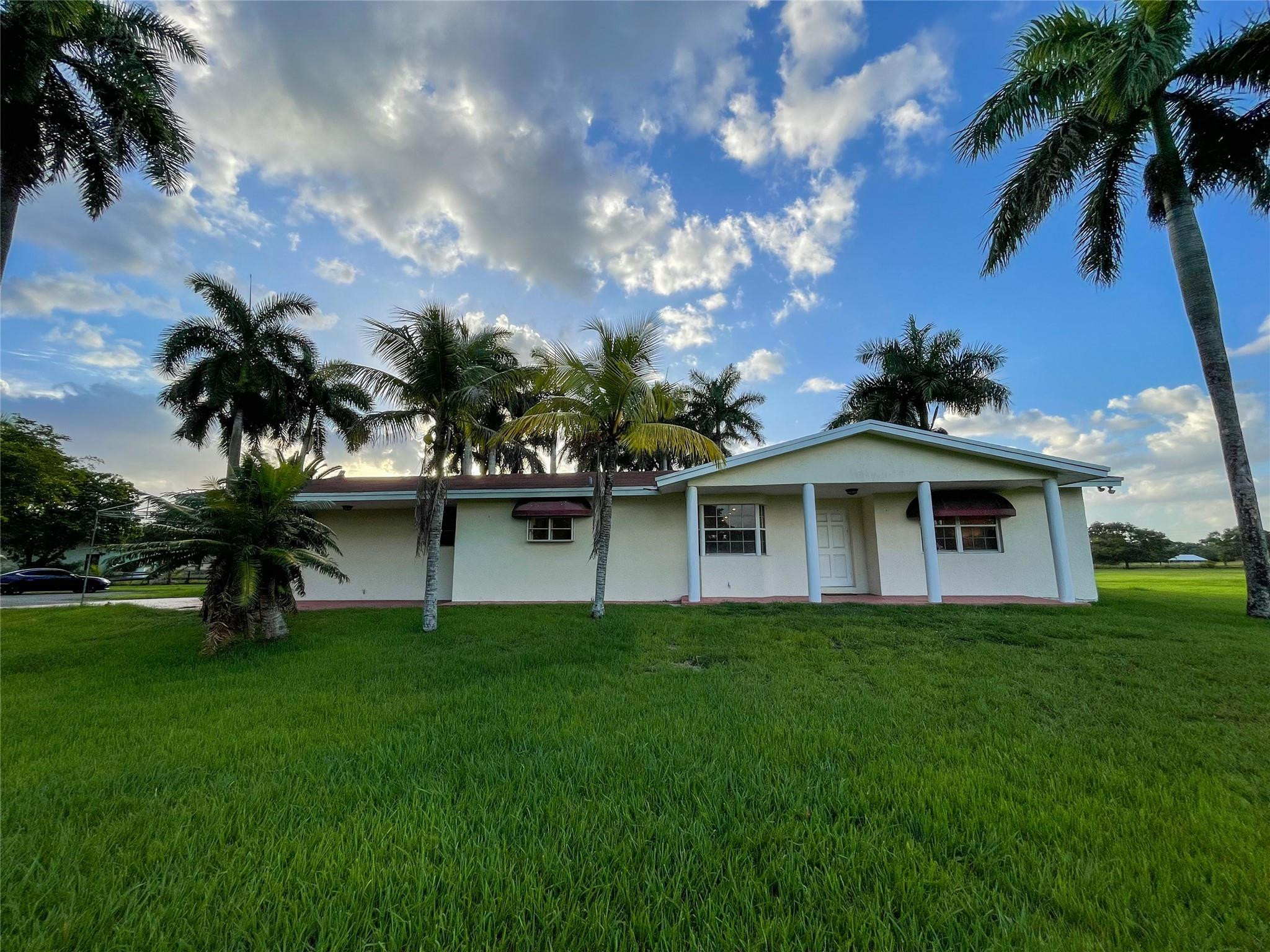 18121 SW 50 ST