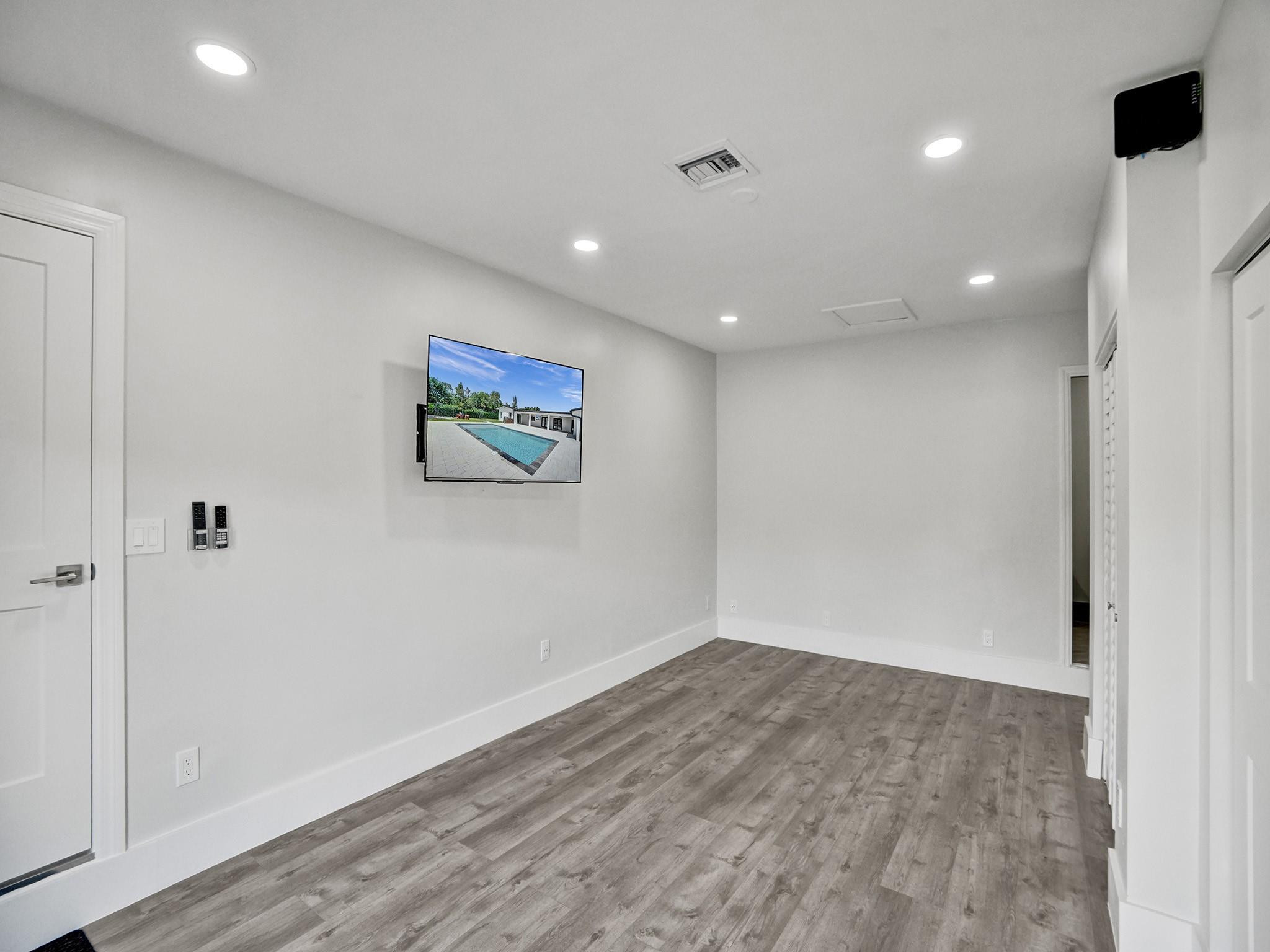 5001 Hancock Rd