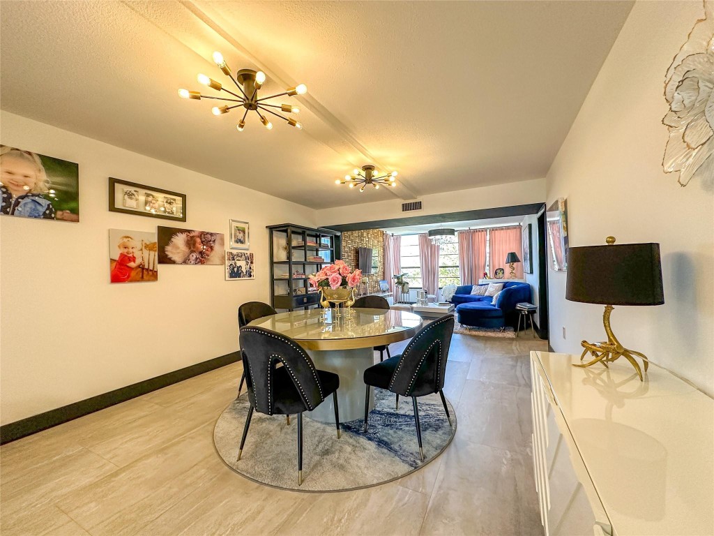 1715 WHITEHALL DR 301