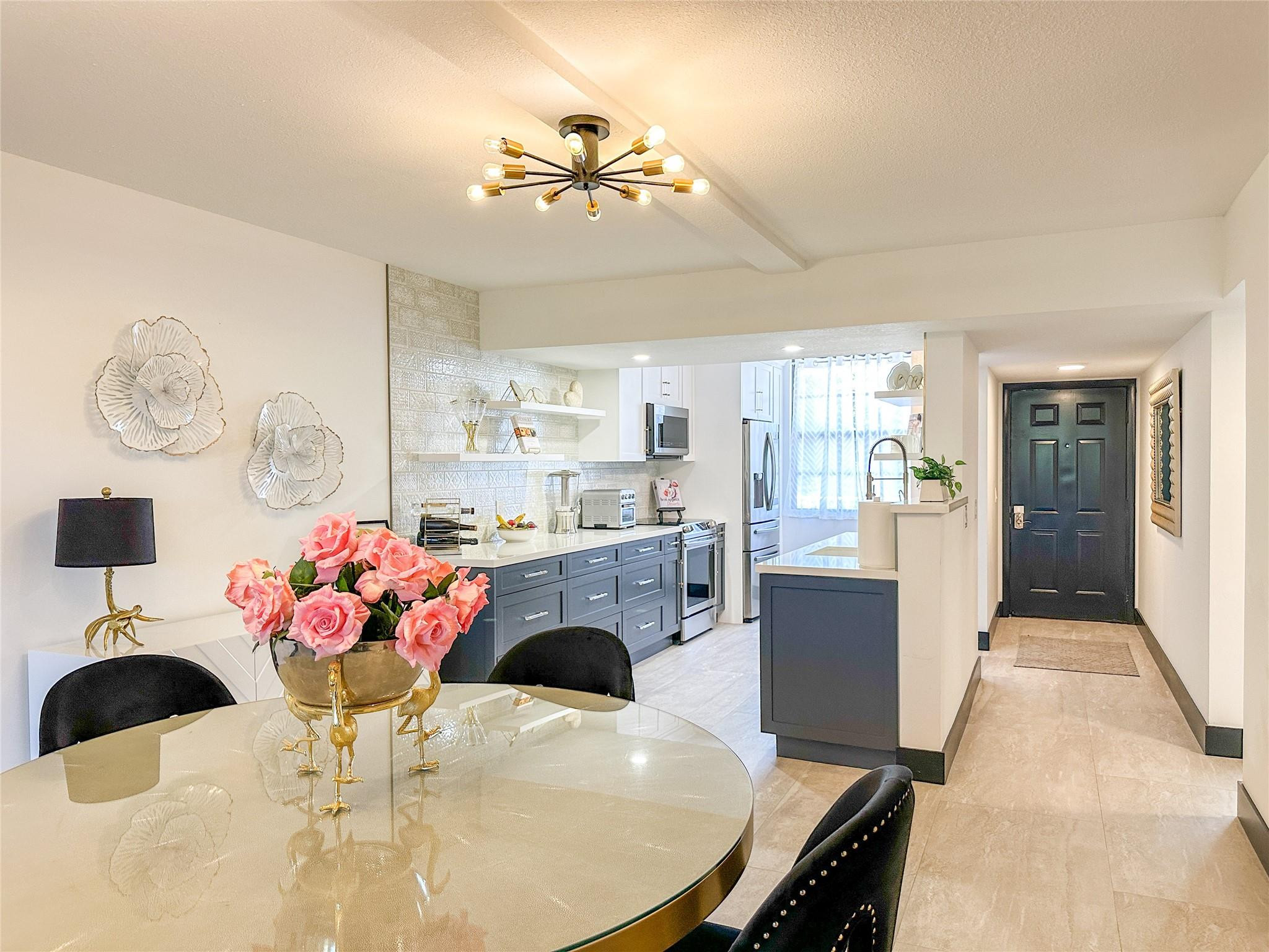 1715 WHITEHALL DR 301