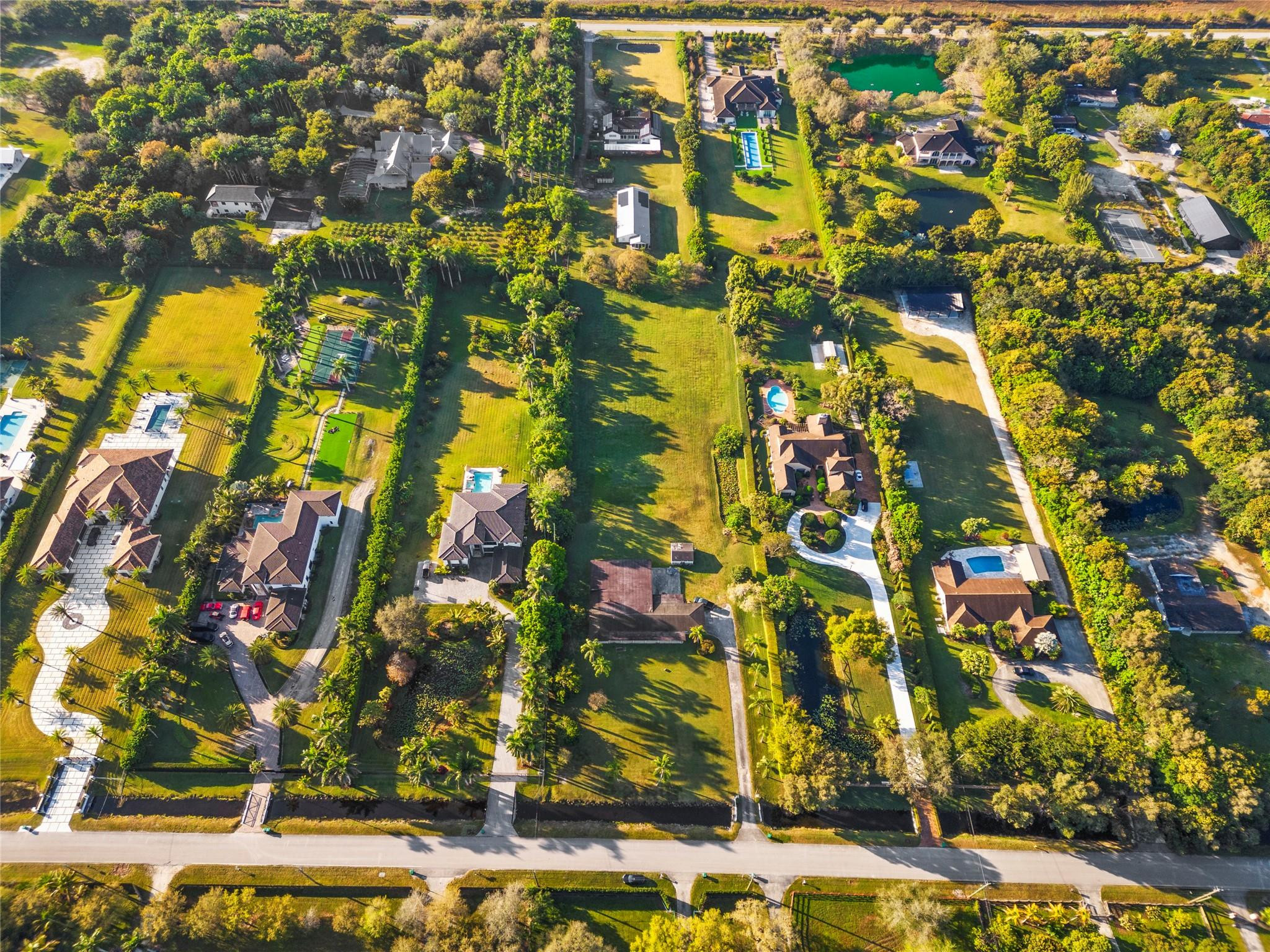 13870A MUSTANG TRAIL