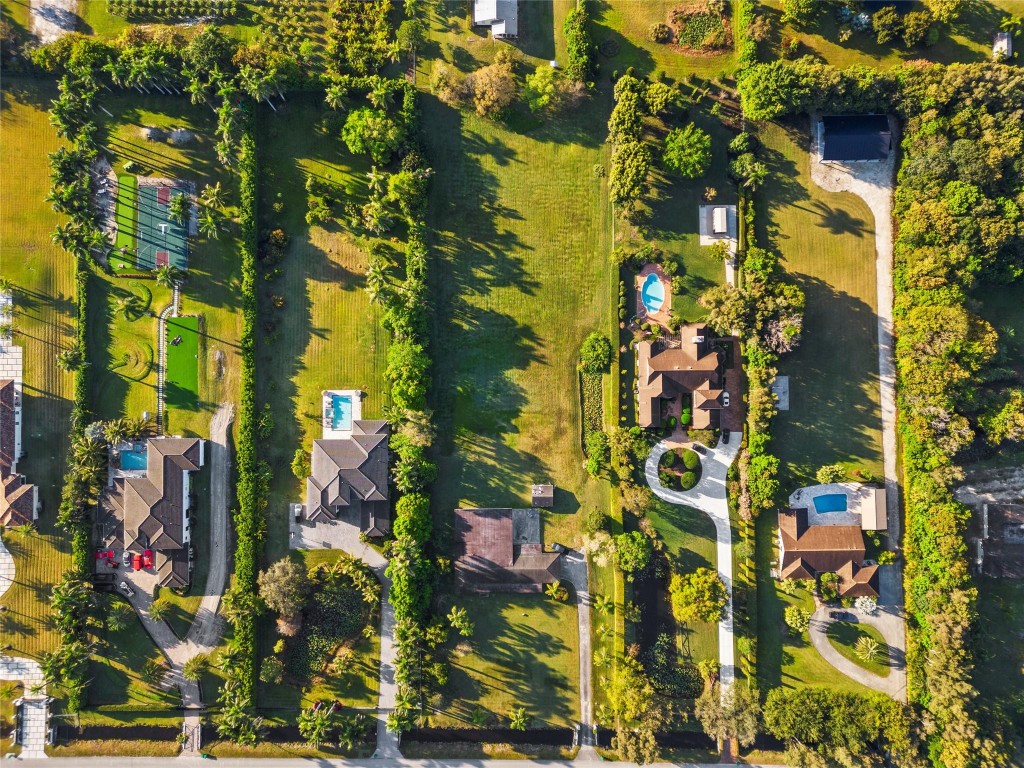 13870A MUSTANG TRAIL