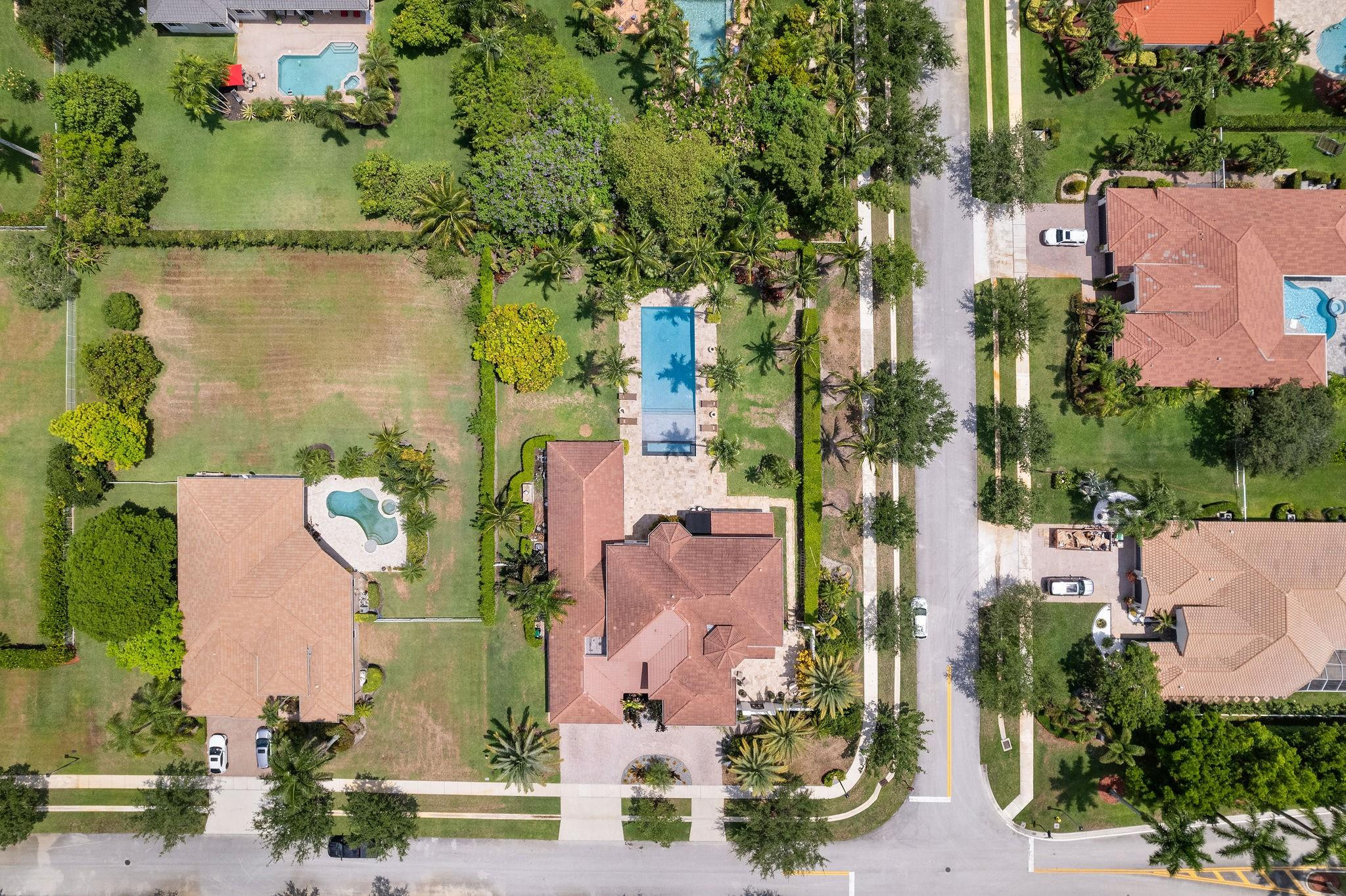 15553 SW 16 ST