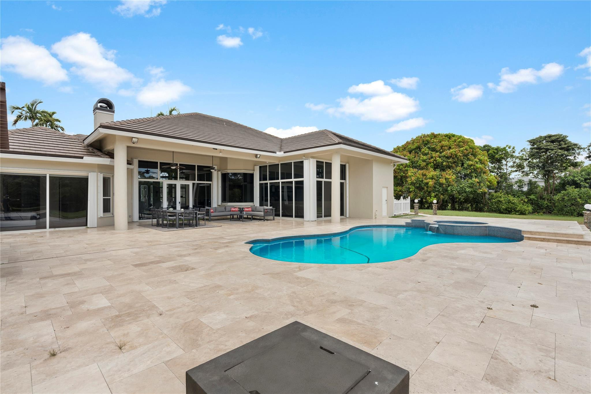 2750 SW 121 AVE