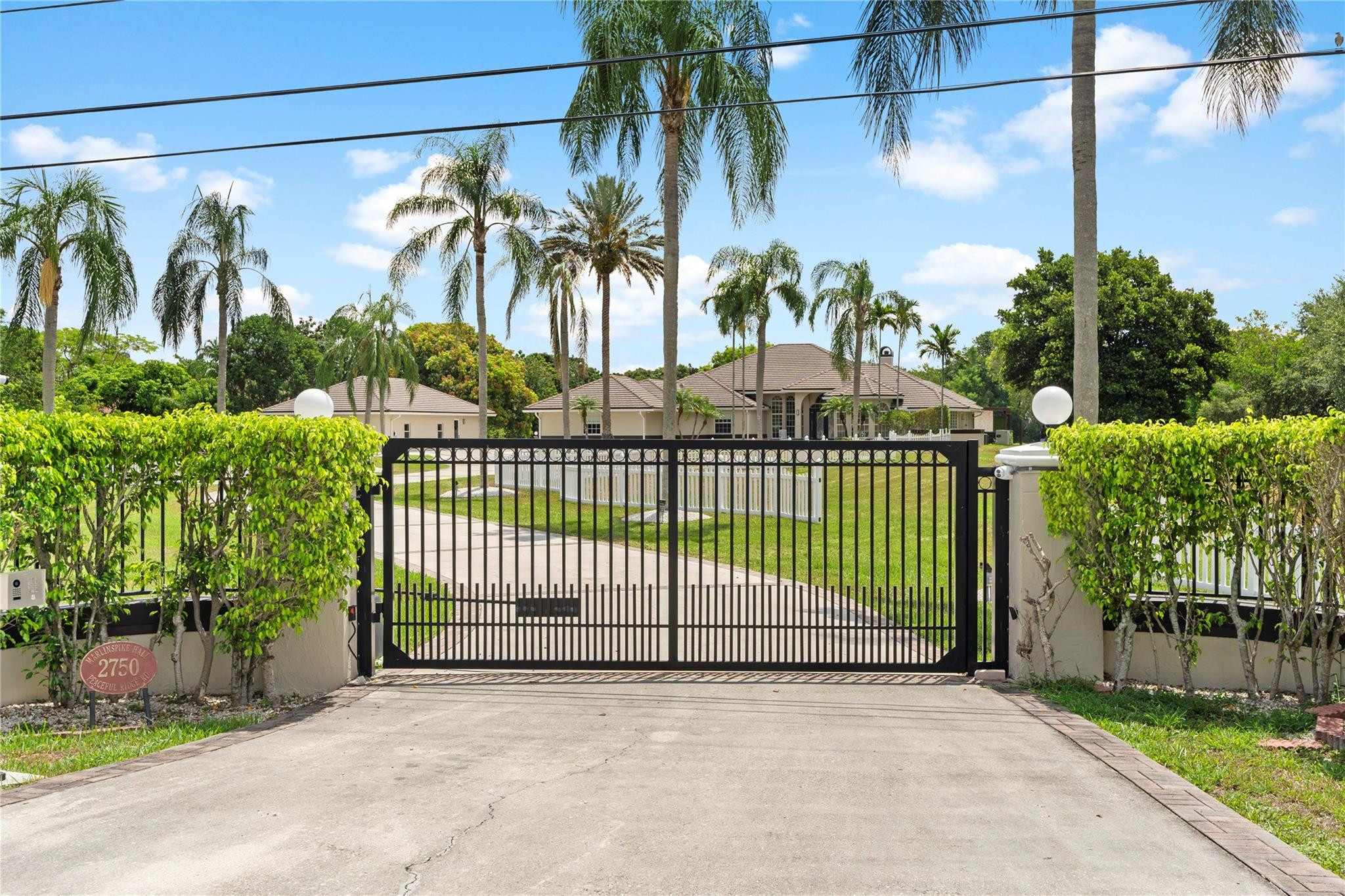 2750 SW 121 AVE
