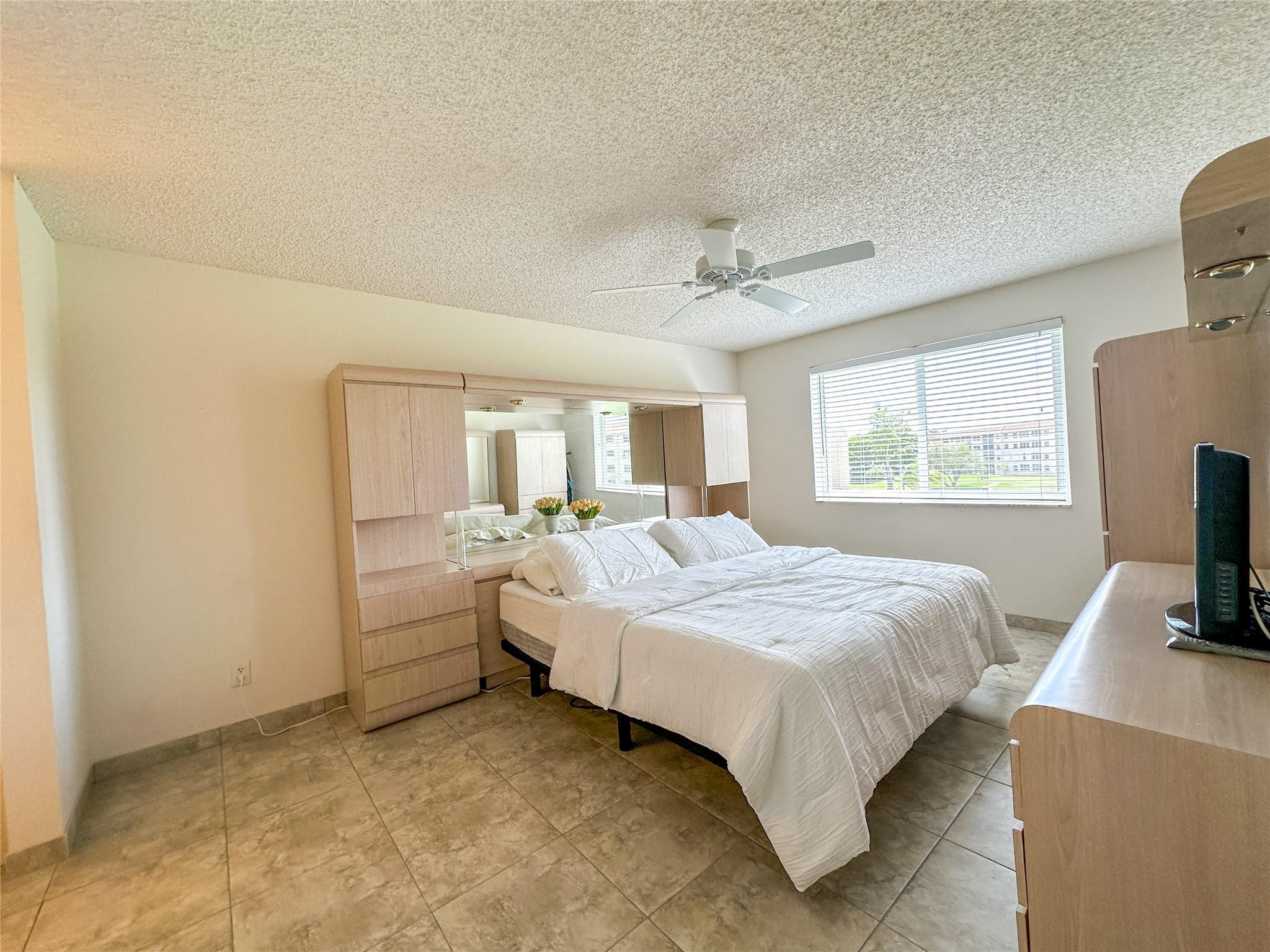 2551 NW 103rd Ave 307