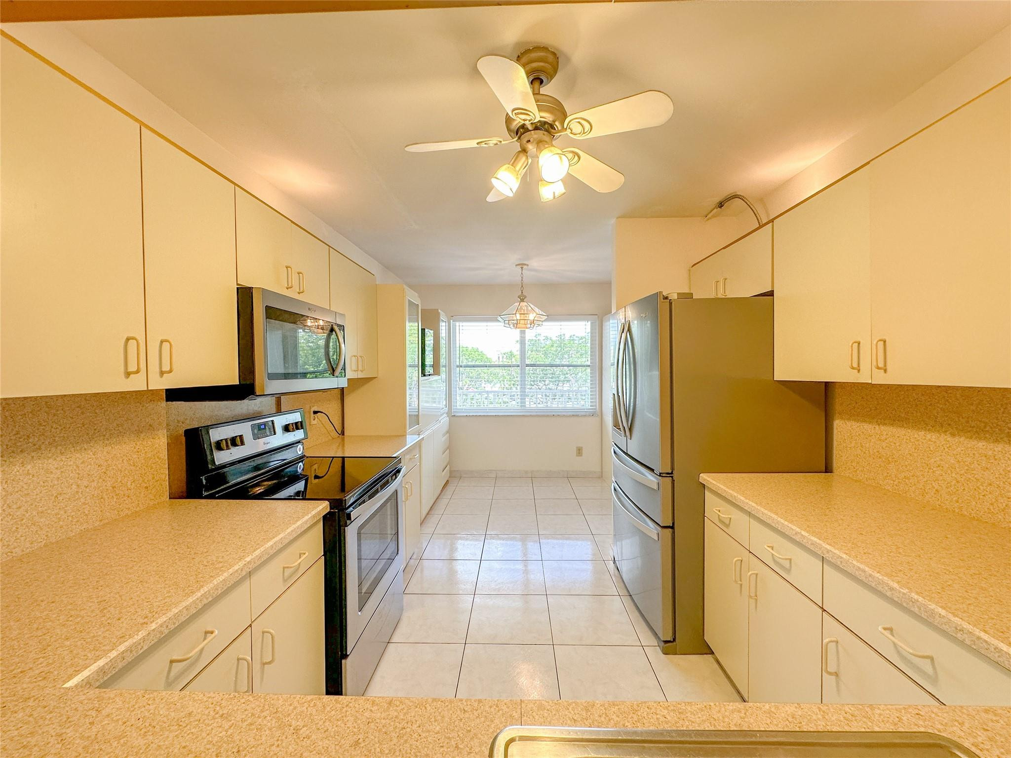 2551 NW 103rd Ave 307