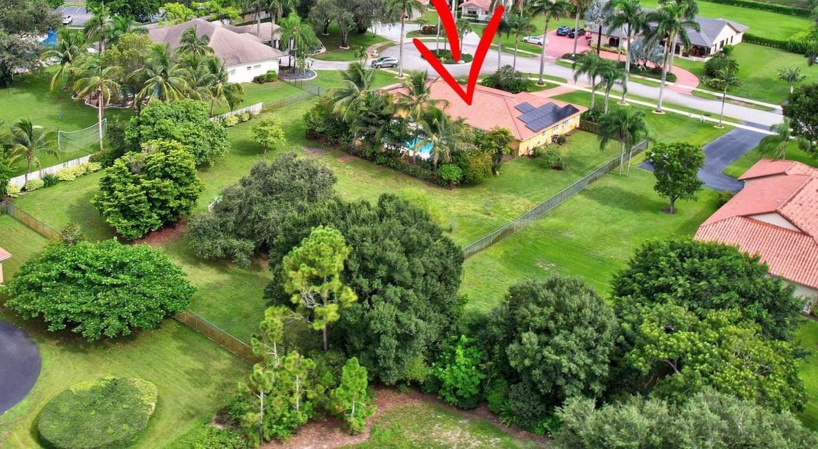 13821 Alexandria Ct