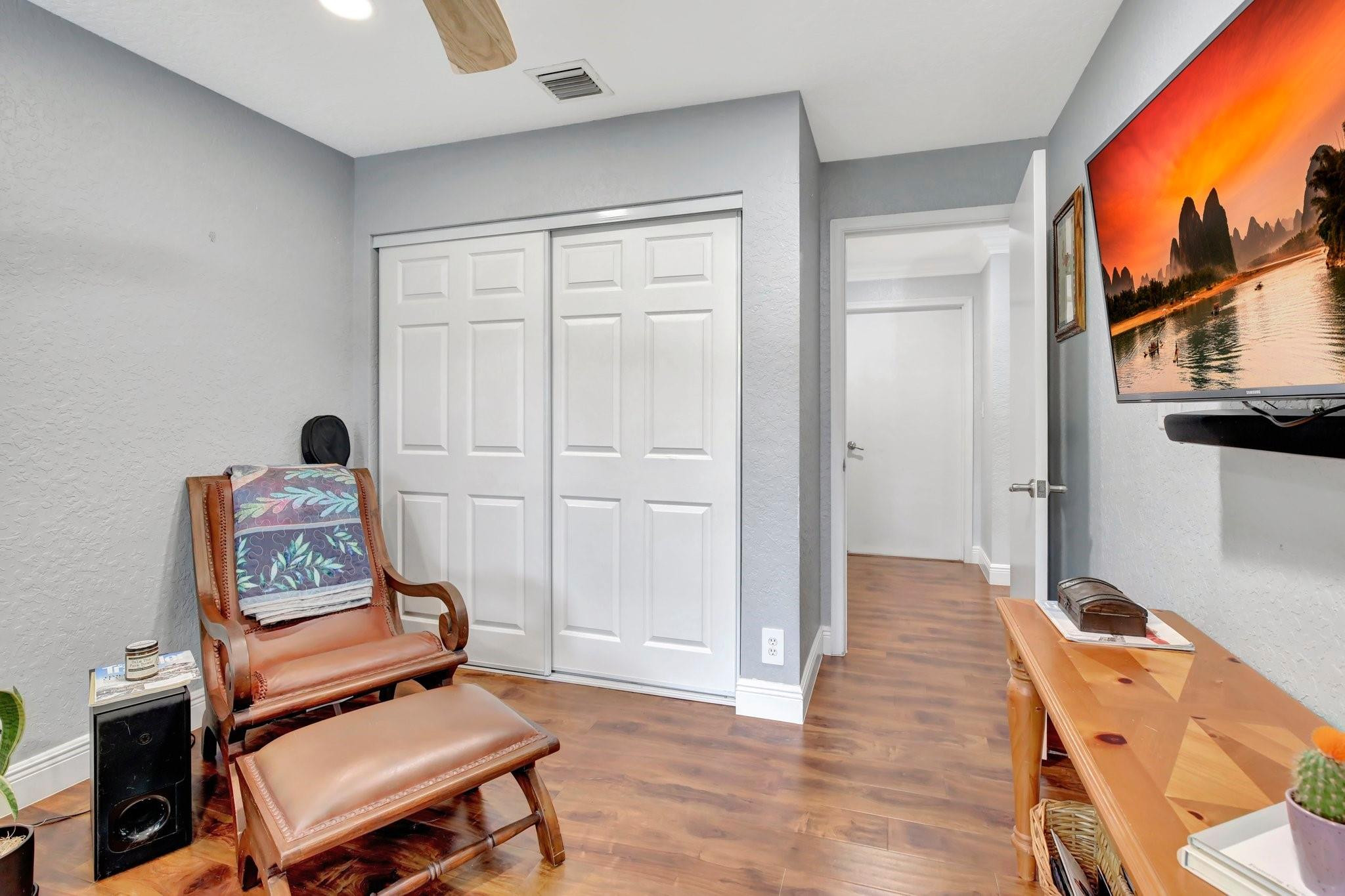 13821 Alexandria Ct