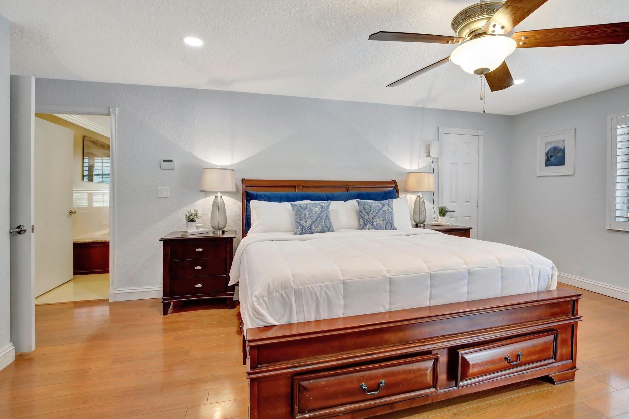 13821 Alexandria Ct