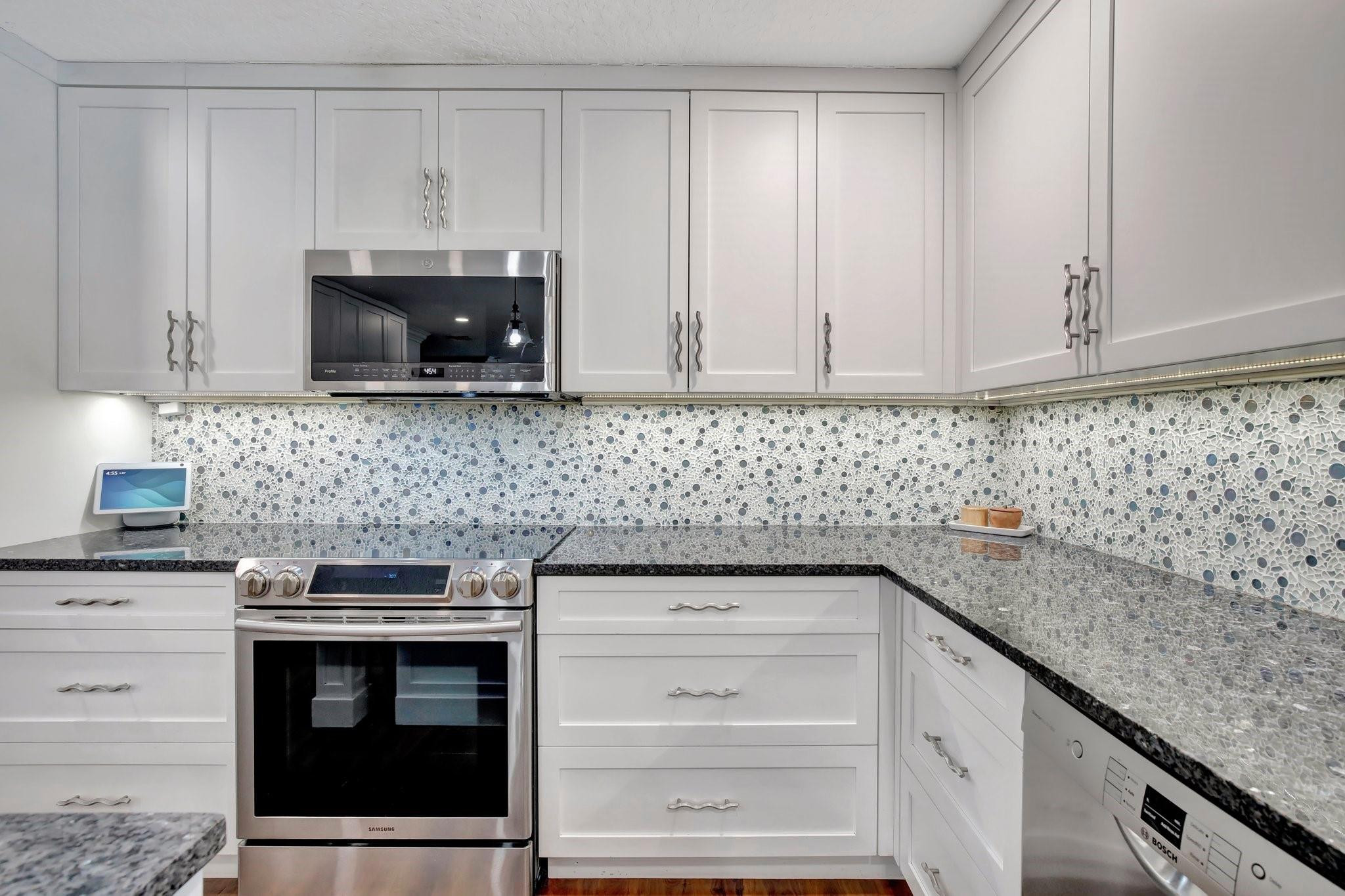 13821 Alexandria Ct
