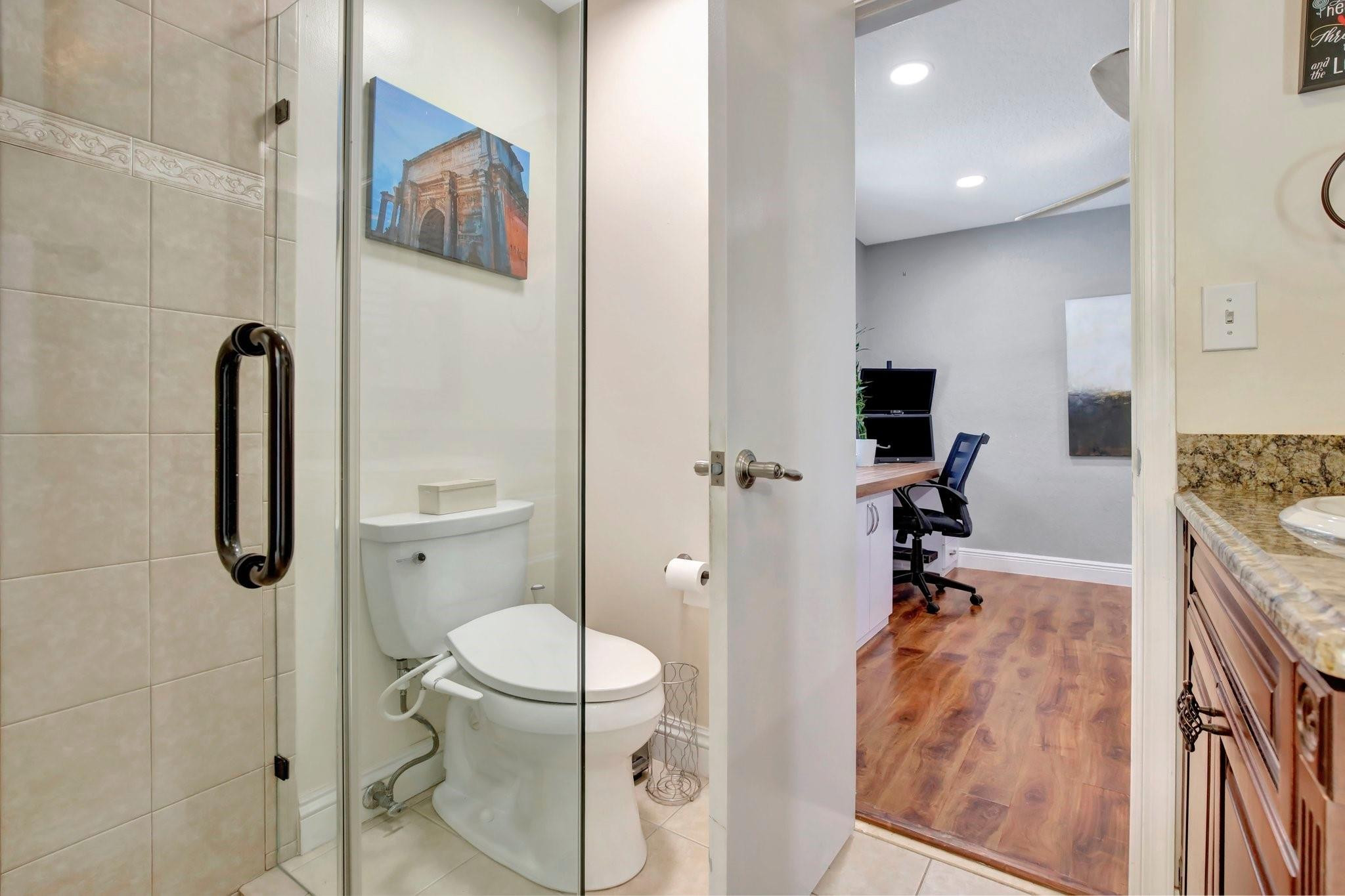 13821 Alexandria Ct