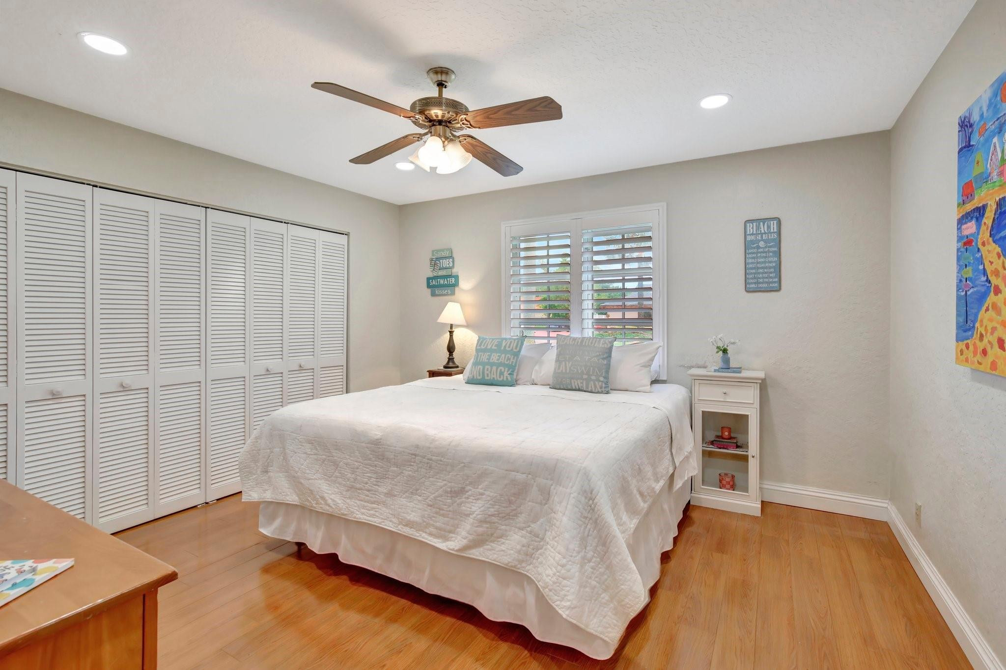 13821 Alexandria Ct