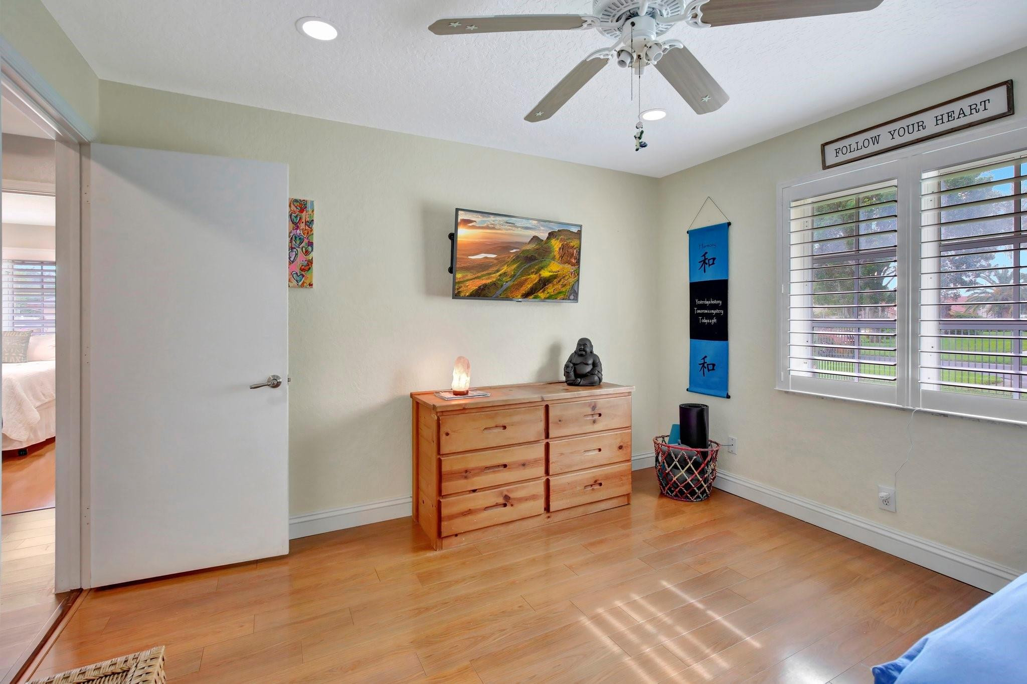 13821 Alexandria Ct