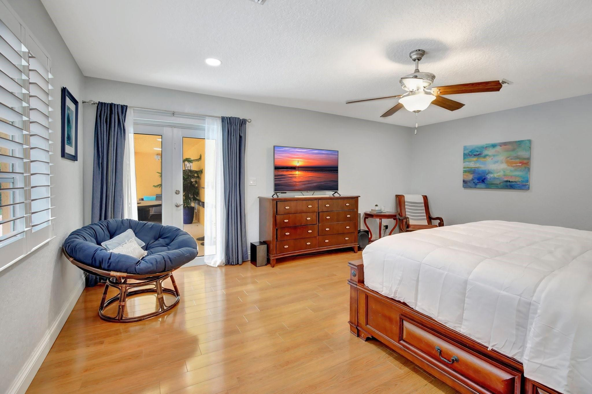 13821 Alexandria Ct