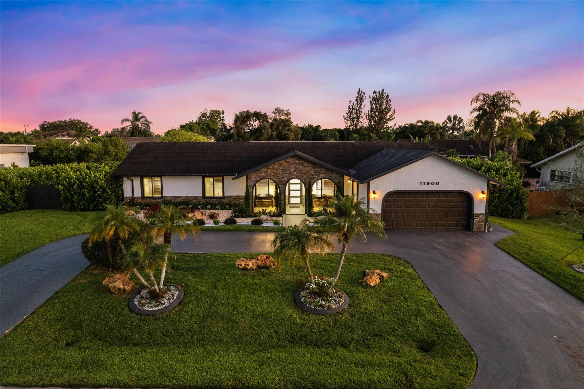 11900 NW 27TH ST