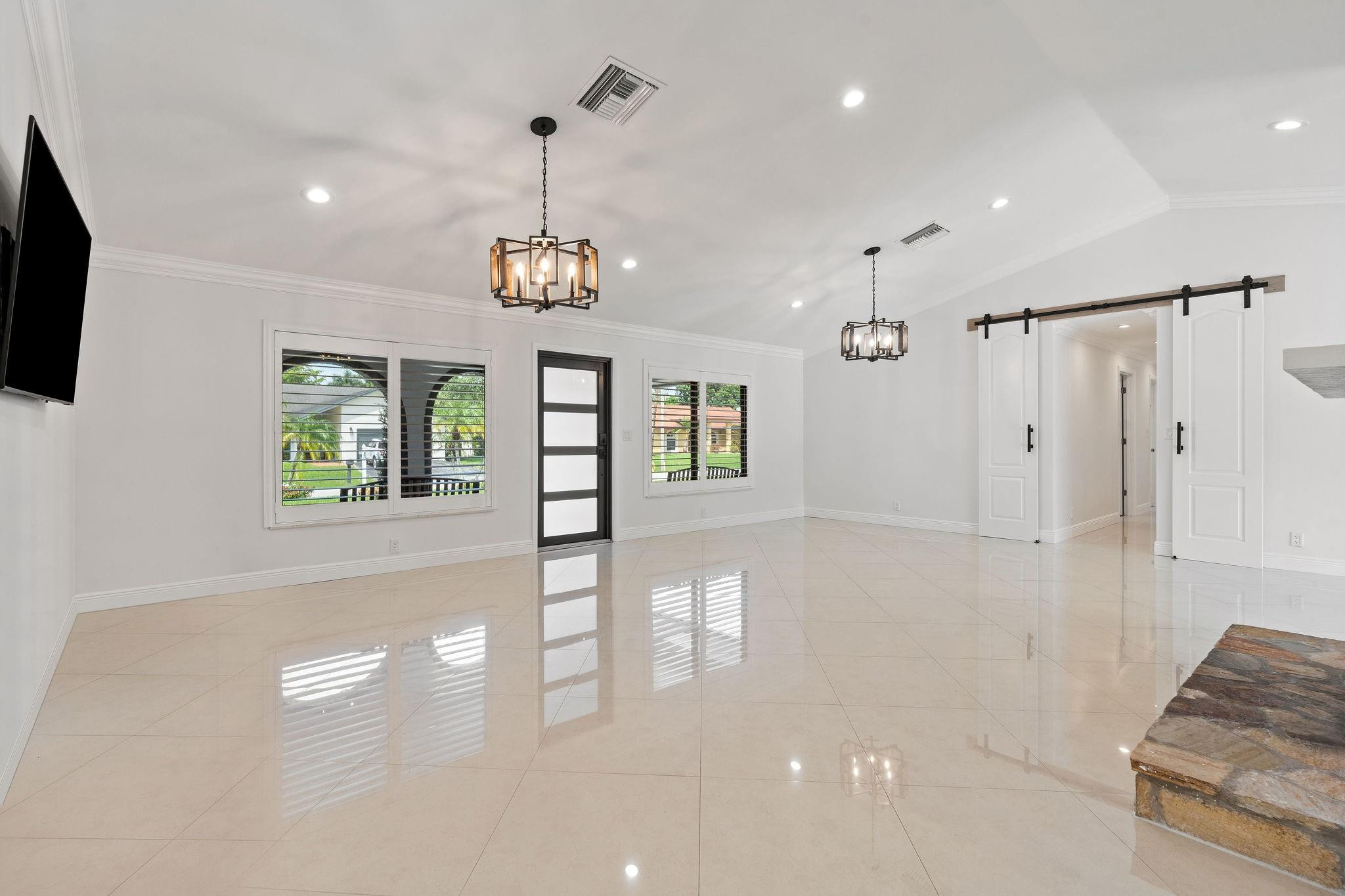 11900 NW 27TH ST