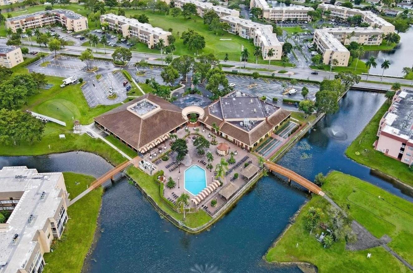 9460 LAKE BLVD 212