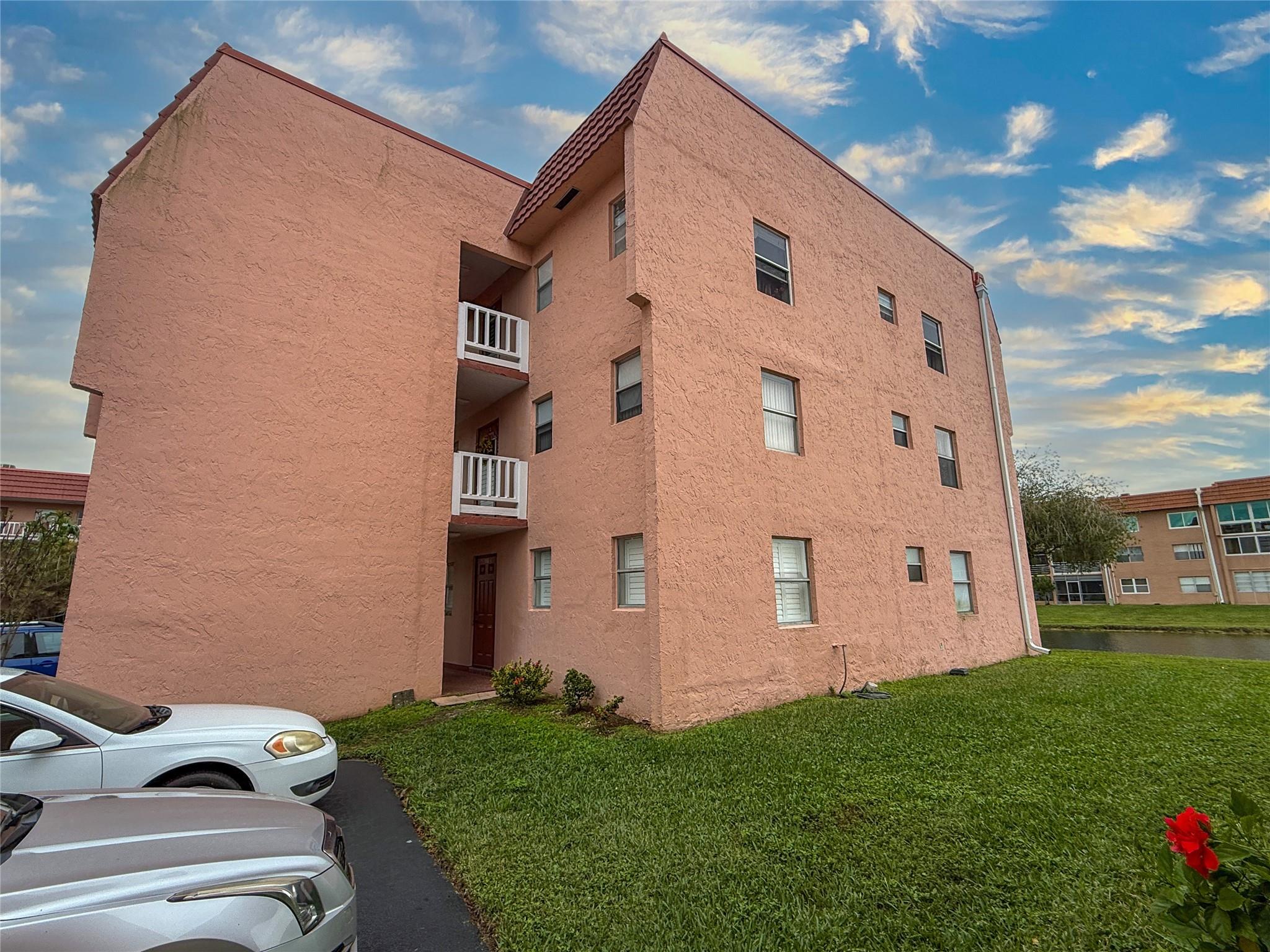 9460 LAKE BLVD 212