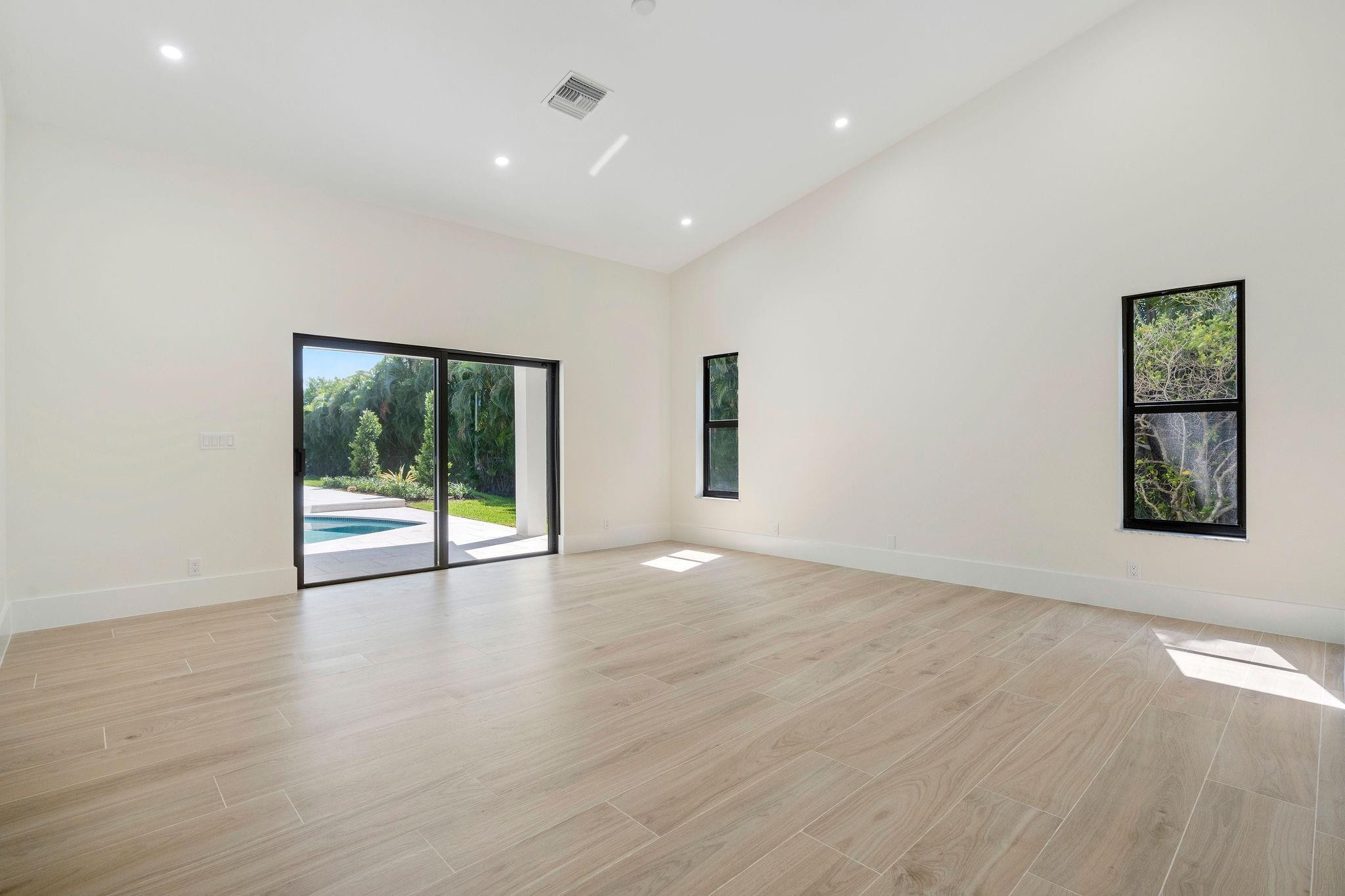 12360 NW 9th St