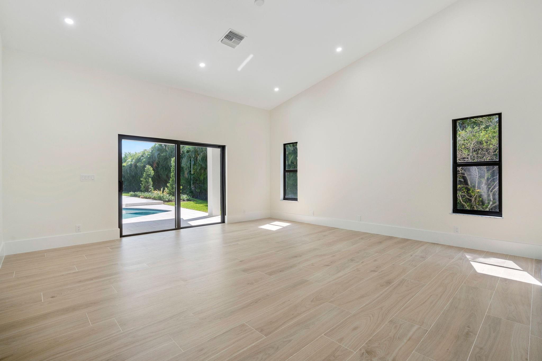 12360 NW 9th St