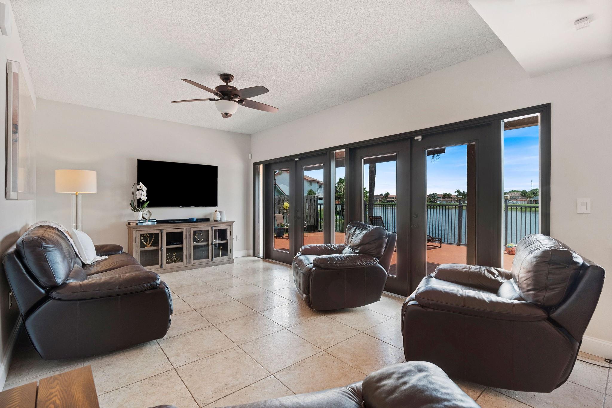 8313 NW 188th Ter