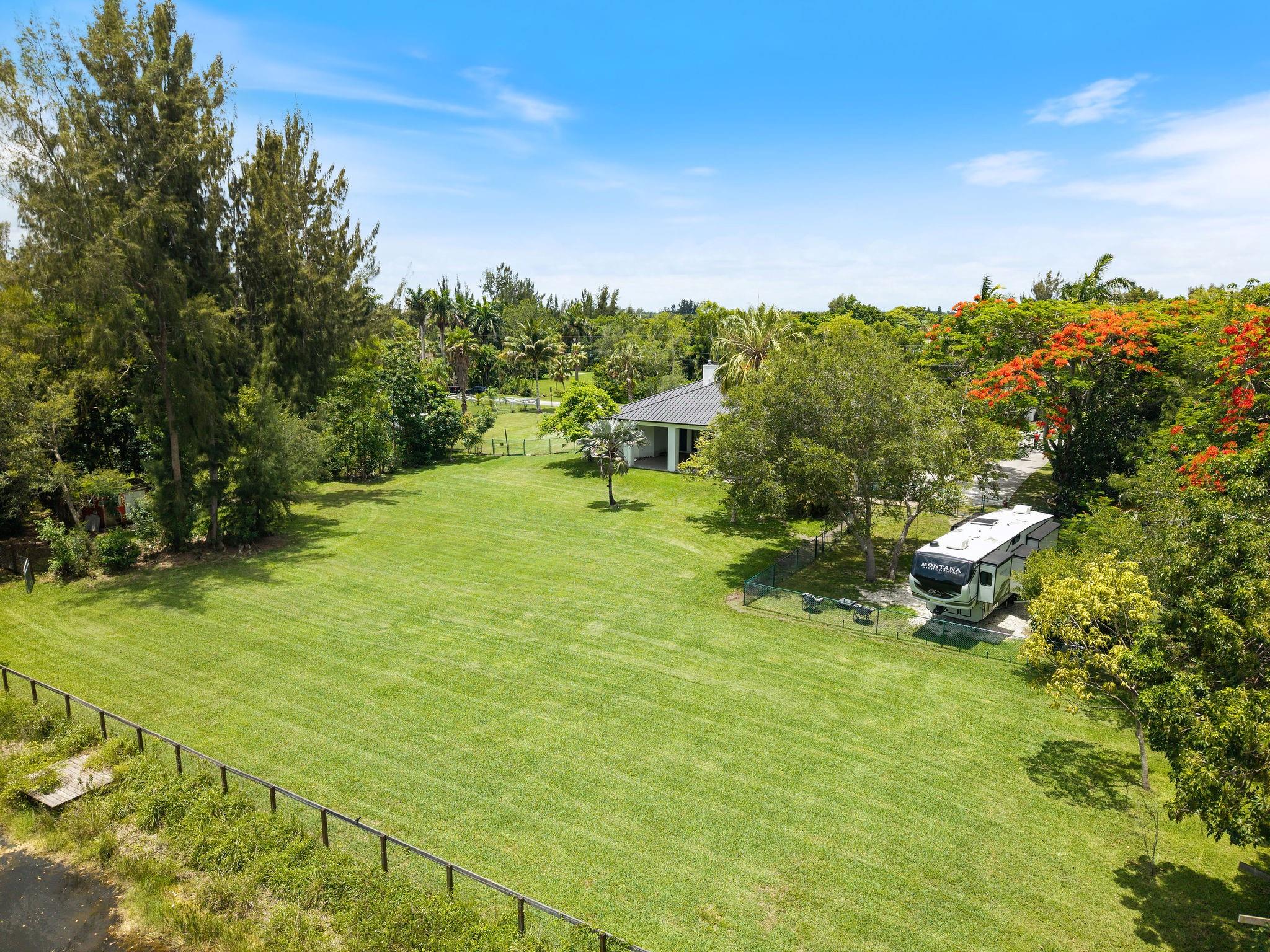 5350 SW 198th Ter