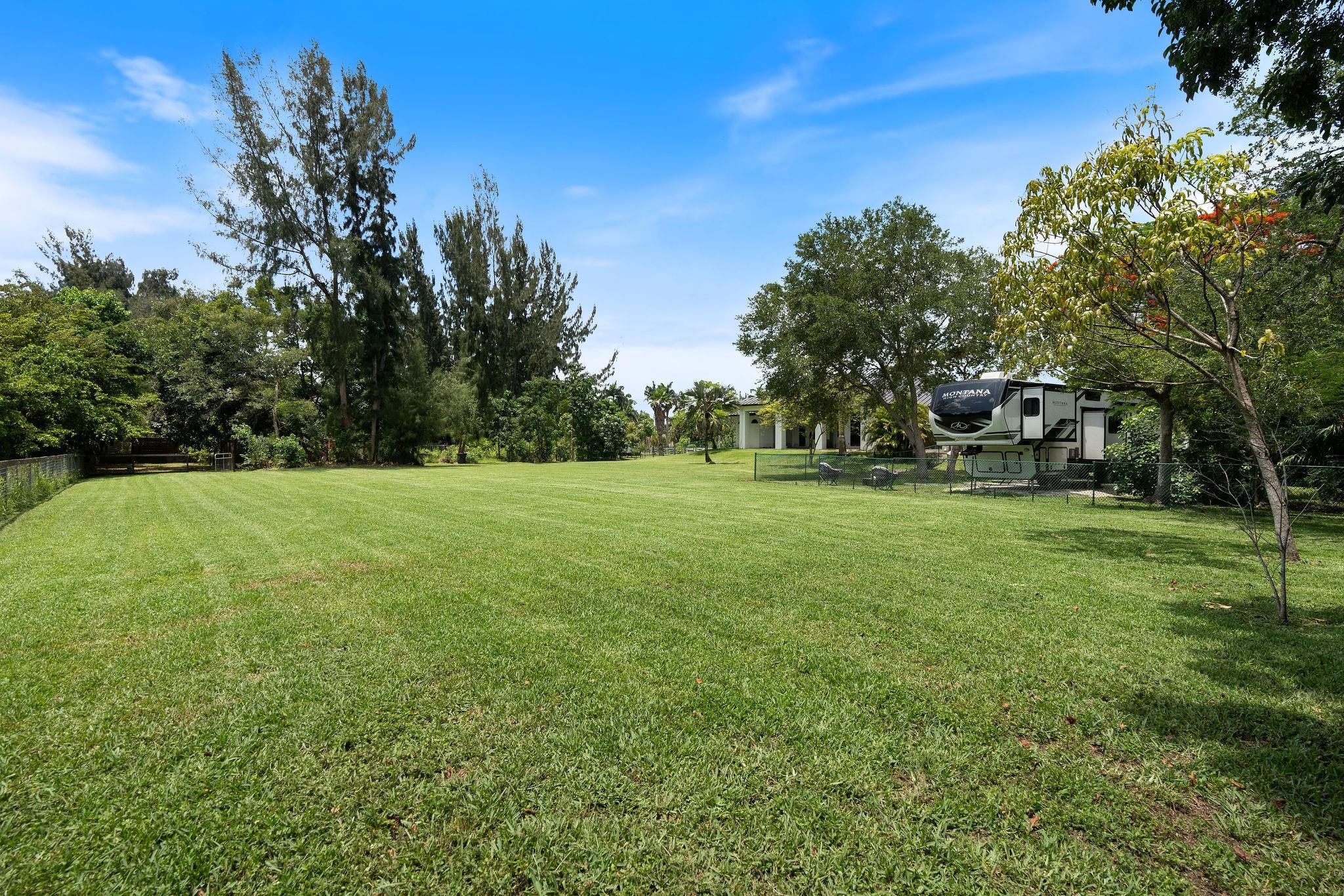 5350 SW 198th Ter