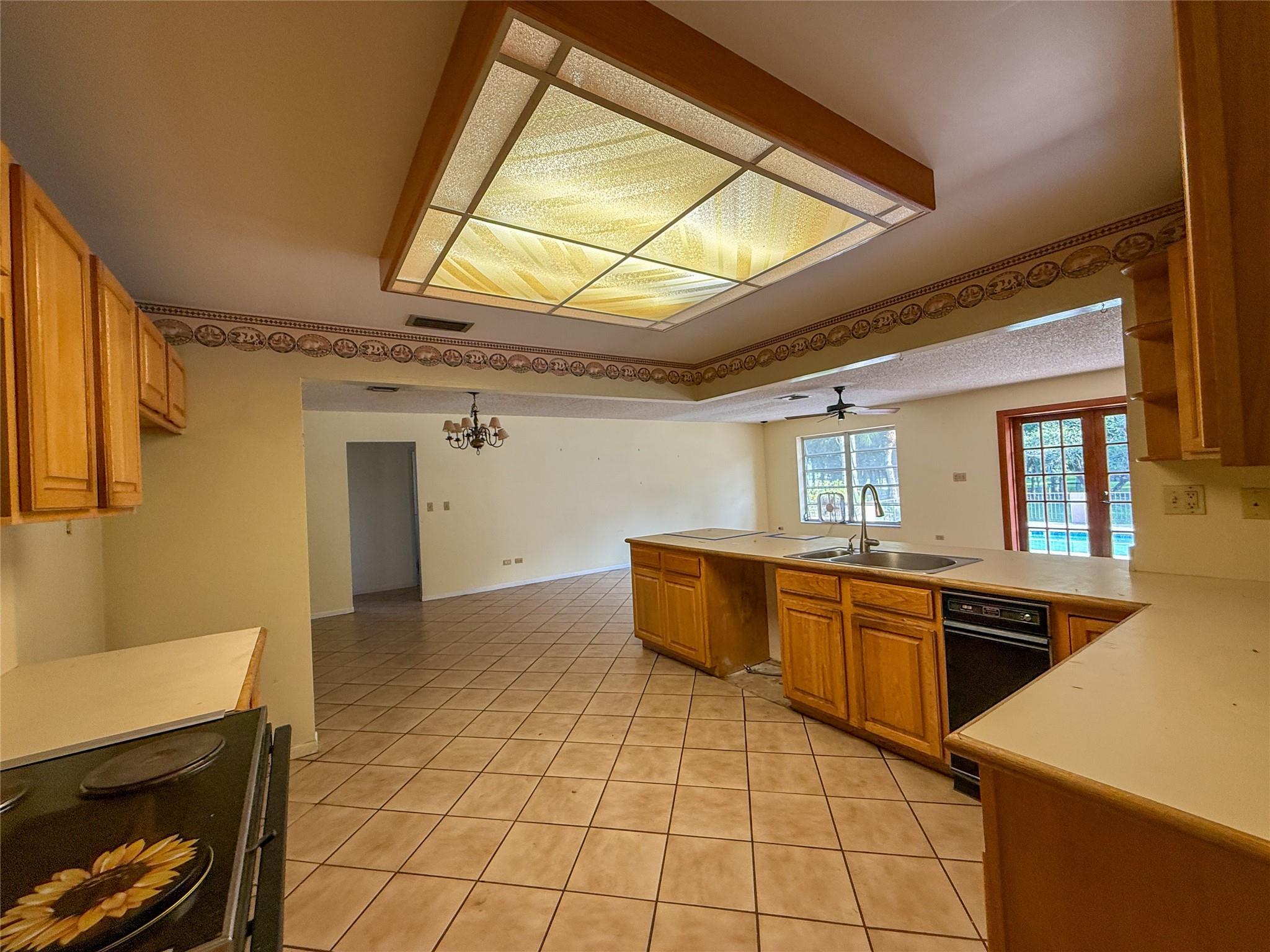 14431 MUSTANG TRAIL
