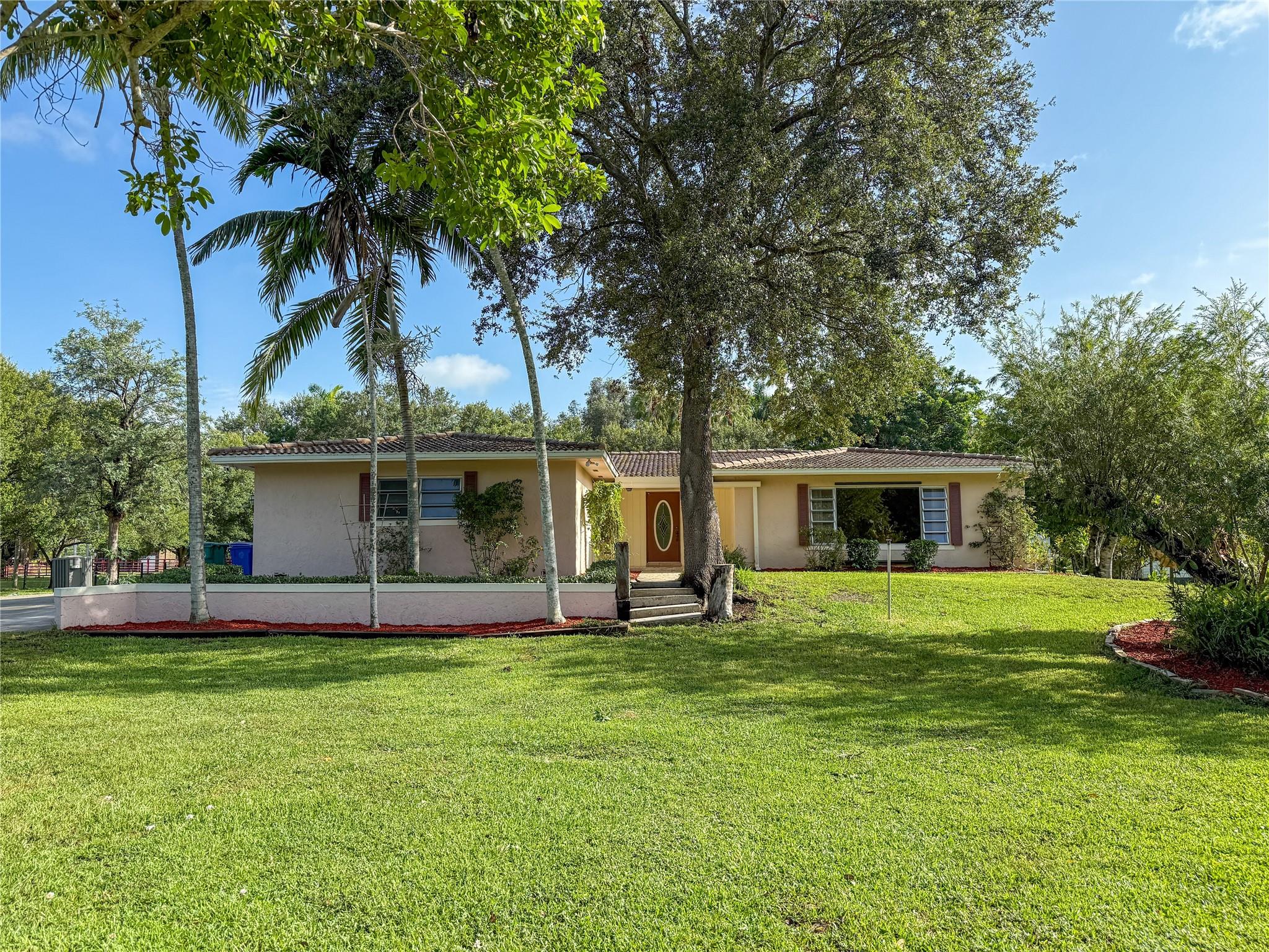 14431 MUSTANG TRAIL