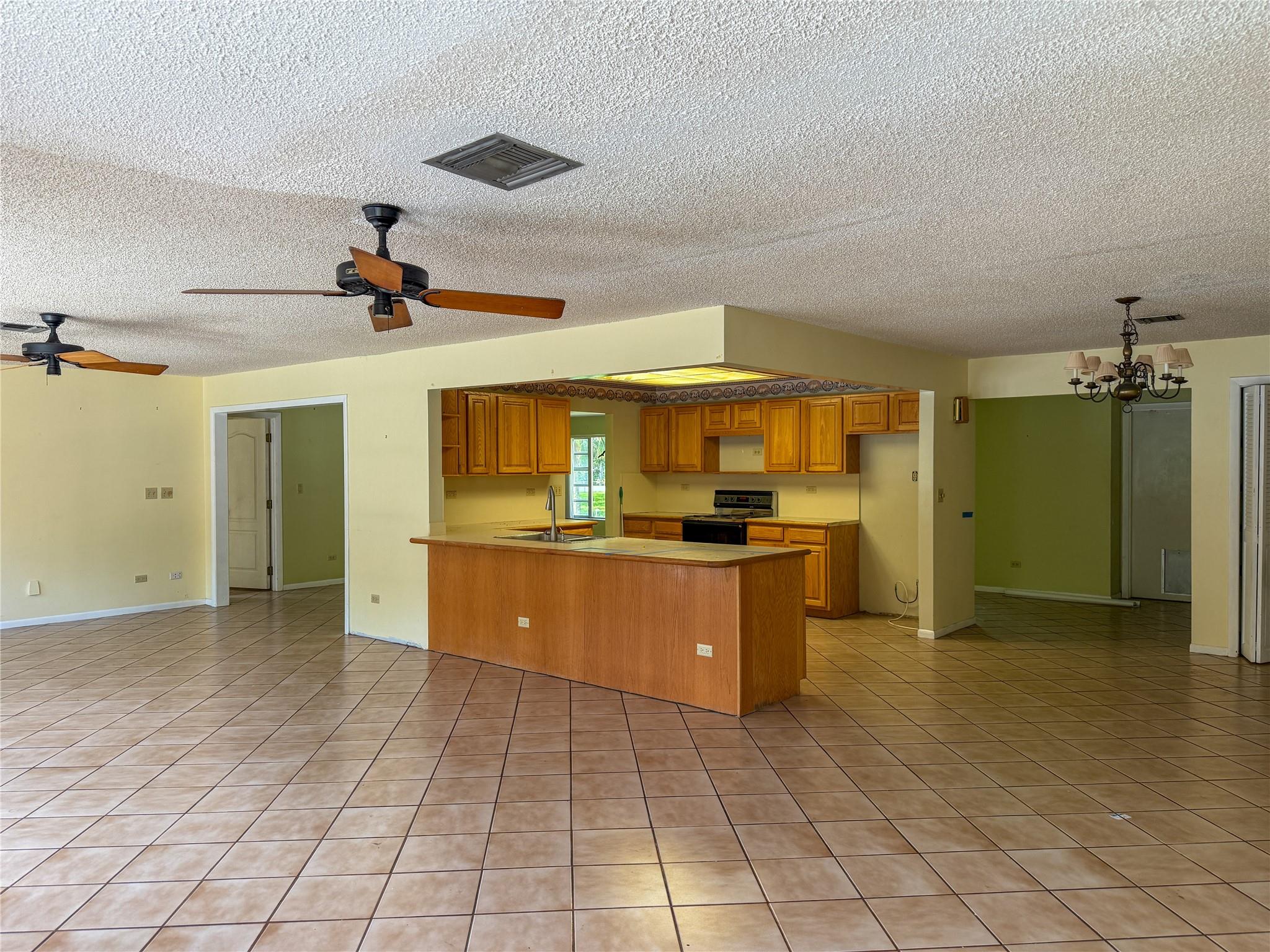 14431 MUSTANG TRAIL