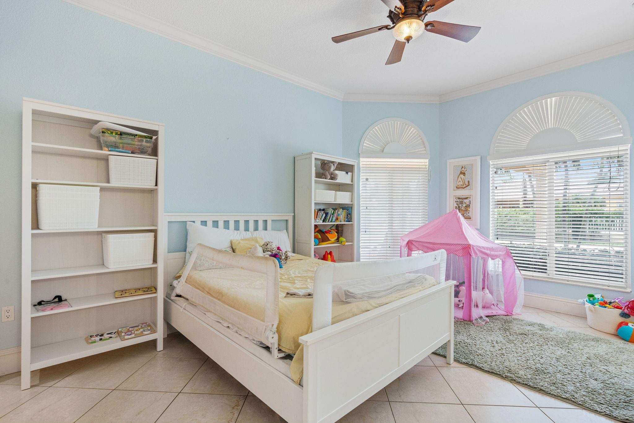 5290 SW 130TH AVE