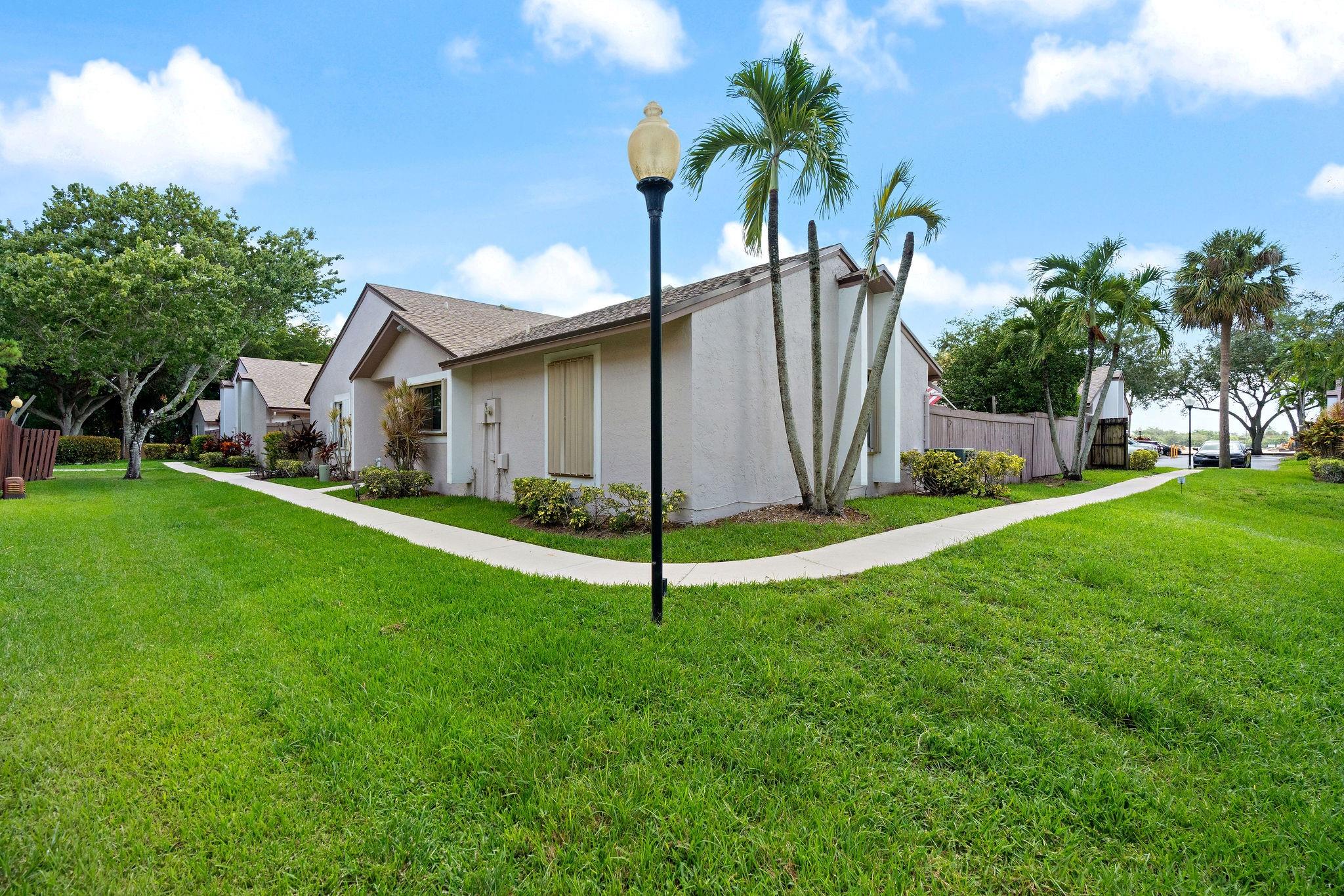151 NW 115th Ave