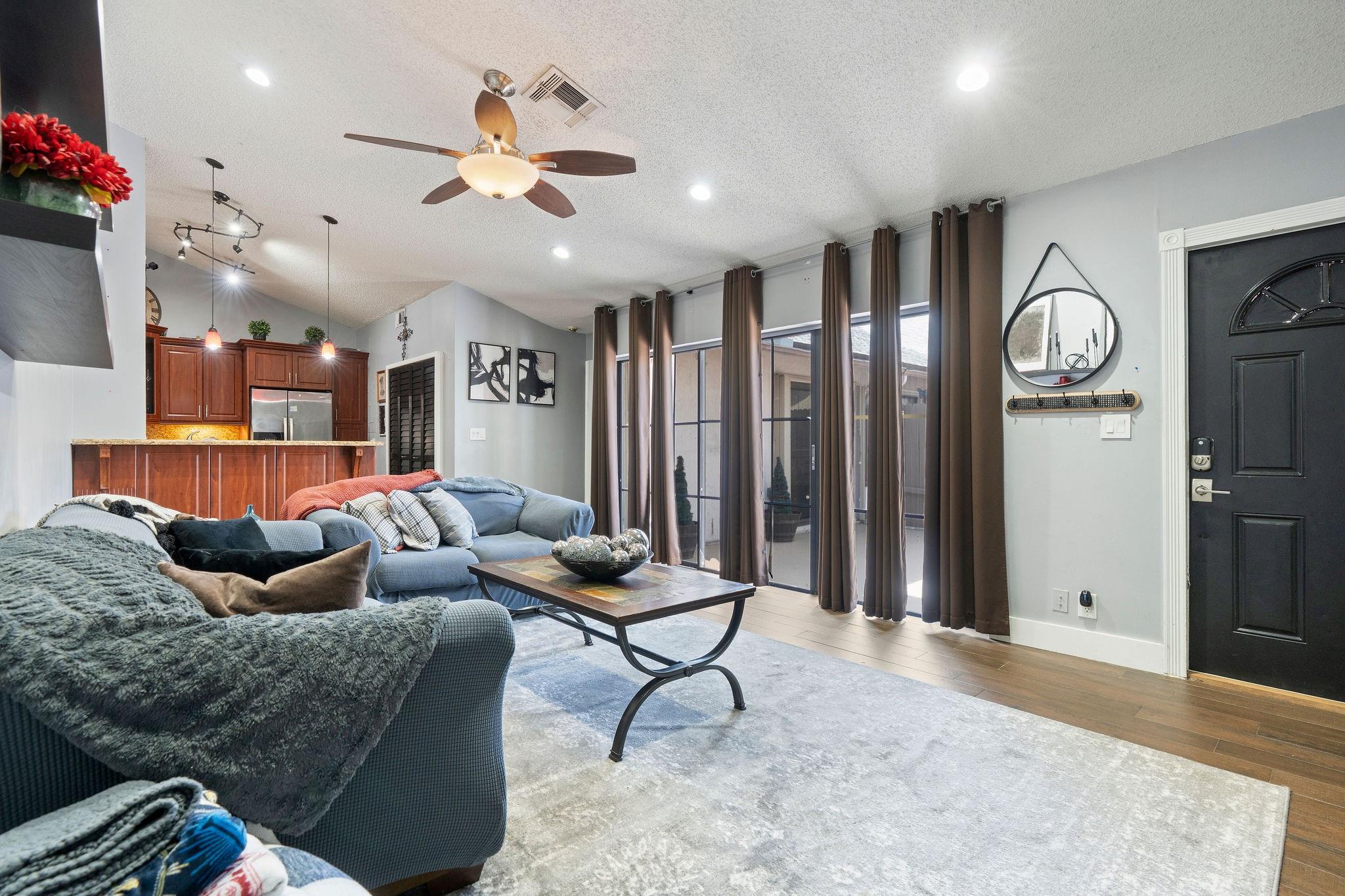 151 NW 115th Ave