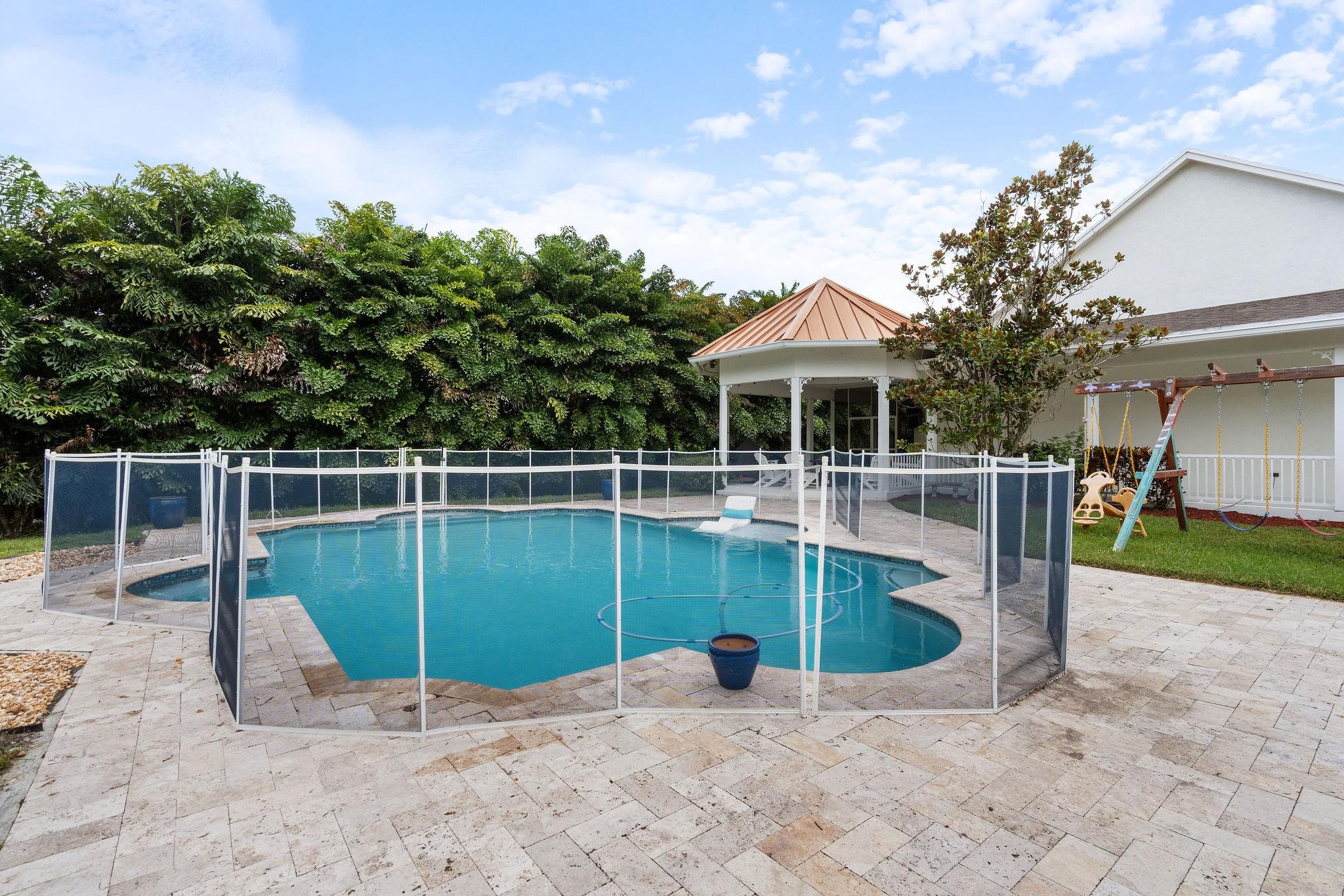 17000 SW 63 MANOR